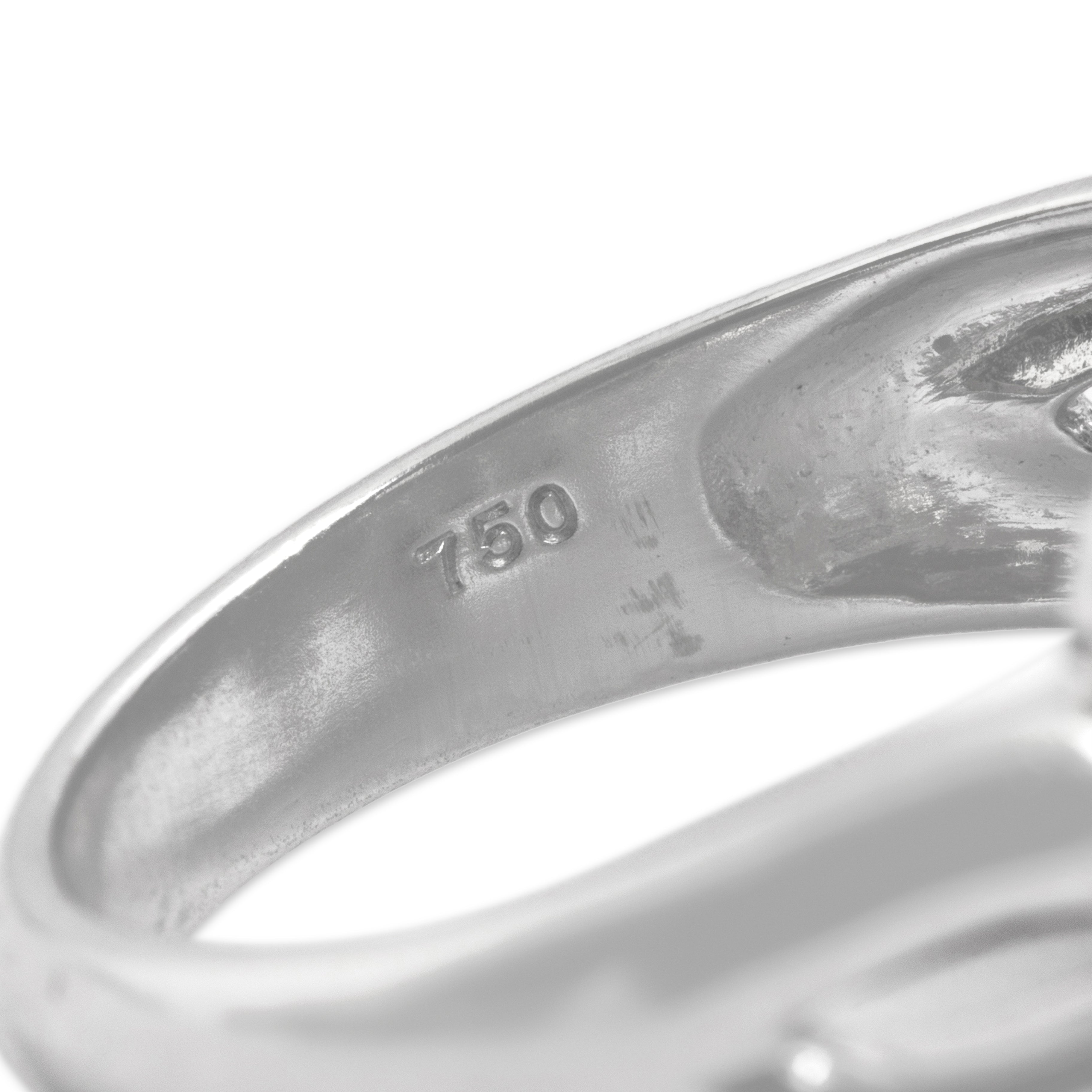 Vintage 18k White Gold Diamond Glittering Flower Ring - Hallmark view