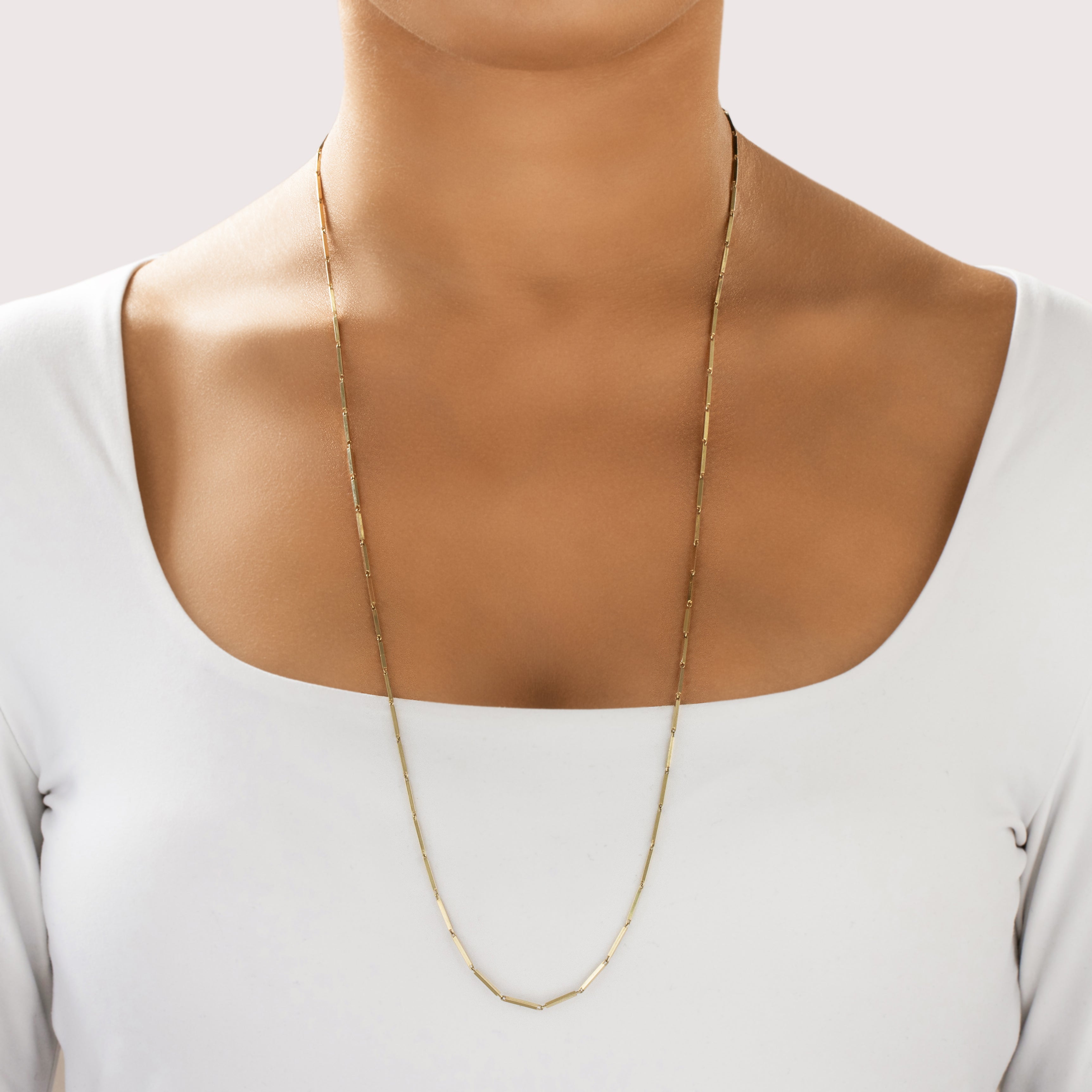 Vintage Italian 14k Yellow Gold Sleek Bar Link Necklace - On model view