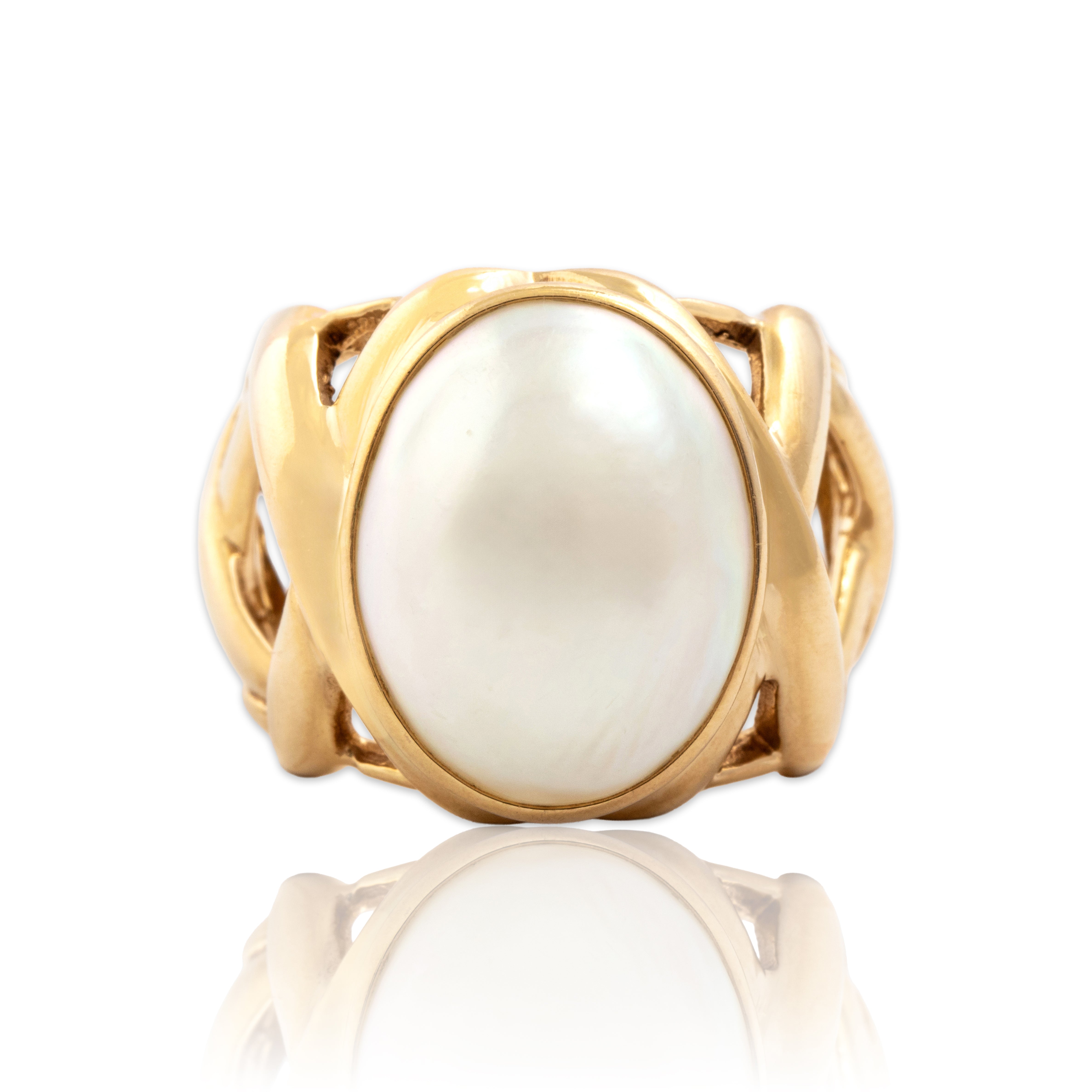 Vintage 14k Yellow Gold Mabé Pearl Bold X Detail Openwork Ring - Close-up view
