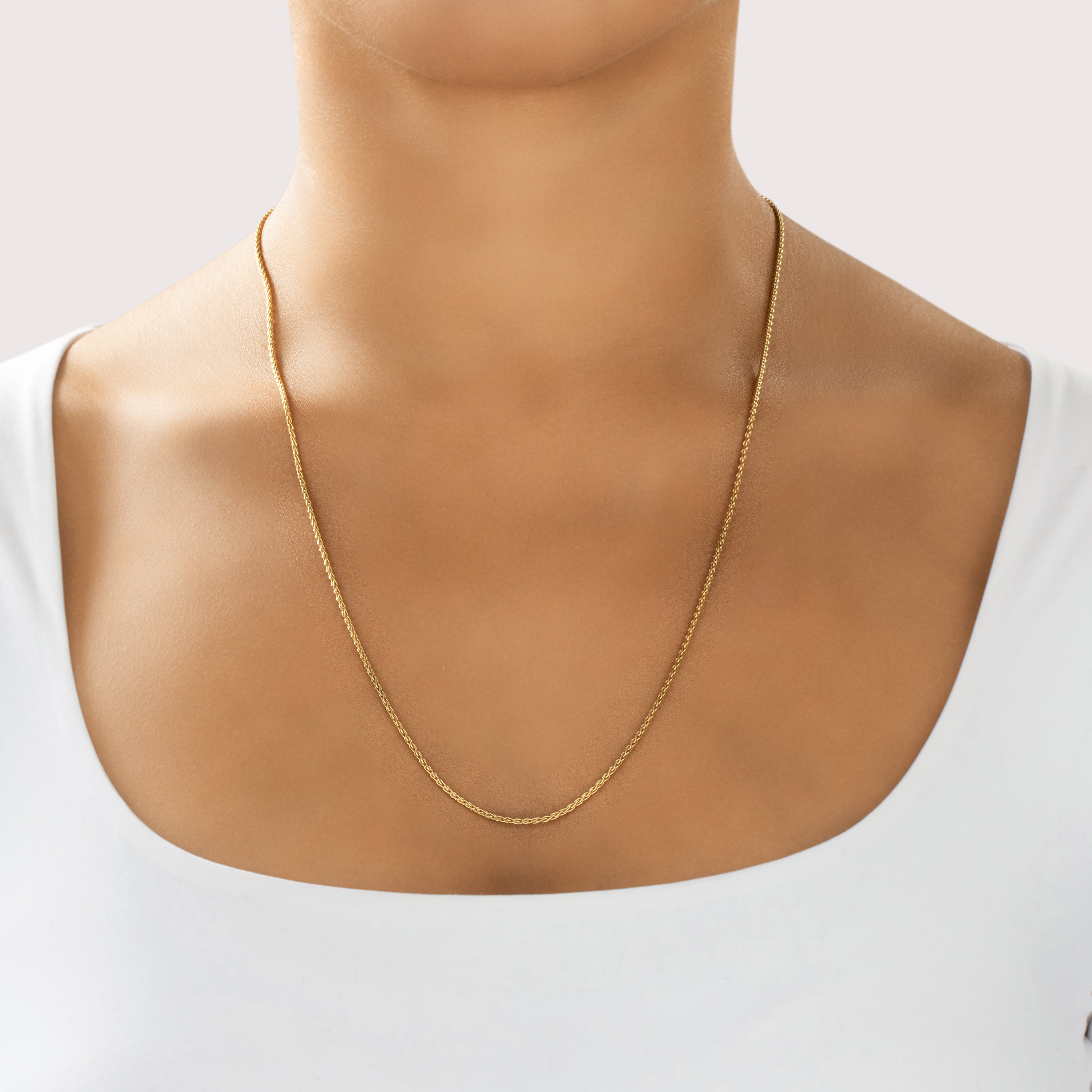 Vintage Italian Substantial 14k Yellow Gold Wonderful Wheat 1.4mm Chain - On model view