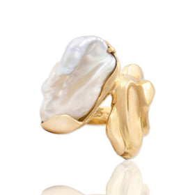 Vintage Substantial 14k Yellow Gold Baroque Pearl Abstract Organic Ring 5.25