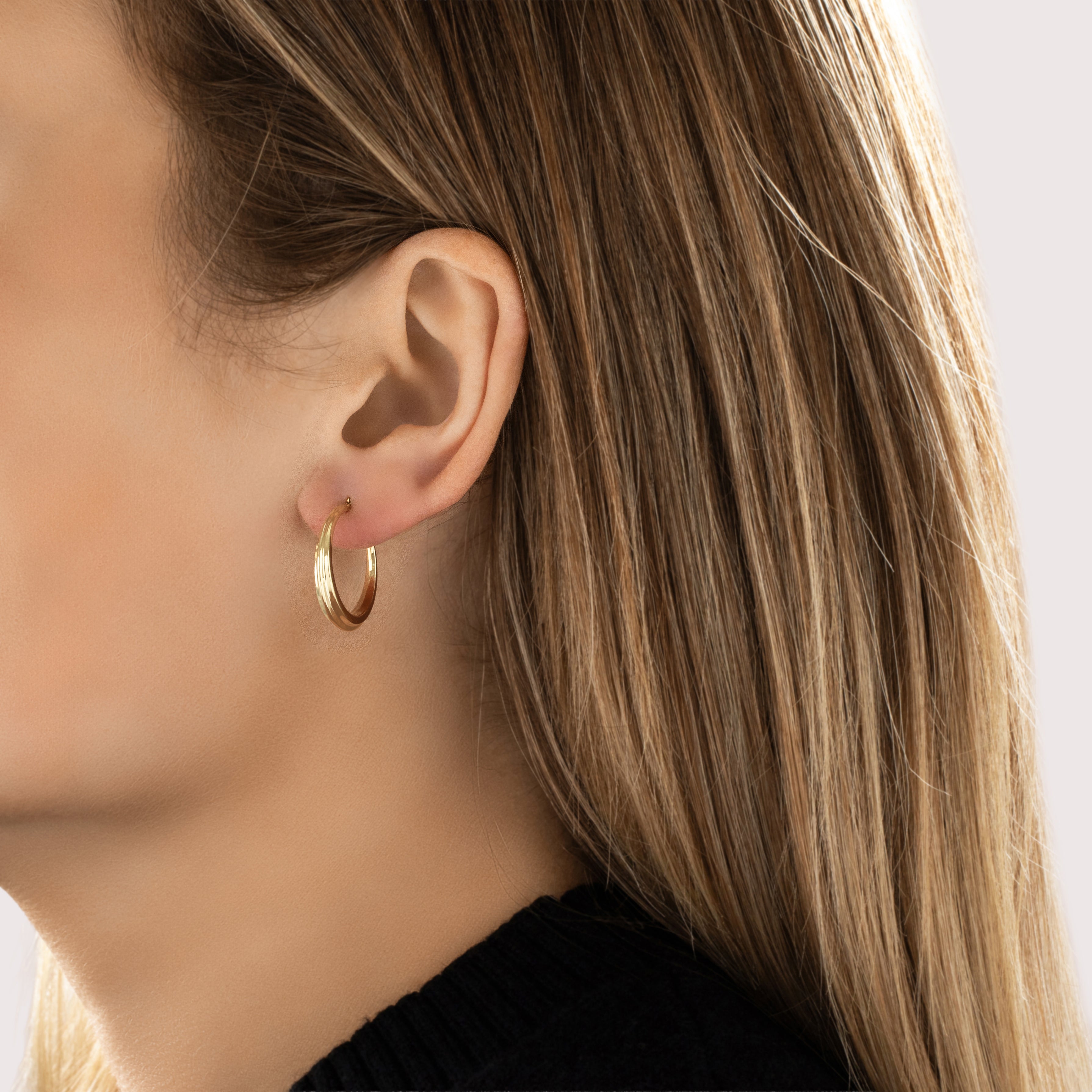 Vintage 14k Yellow Gold Sleek Ribbed Crescent Hoop Earrings - On model view