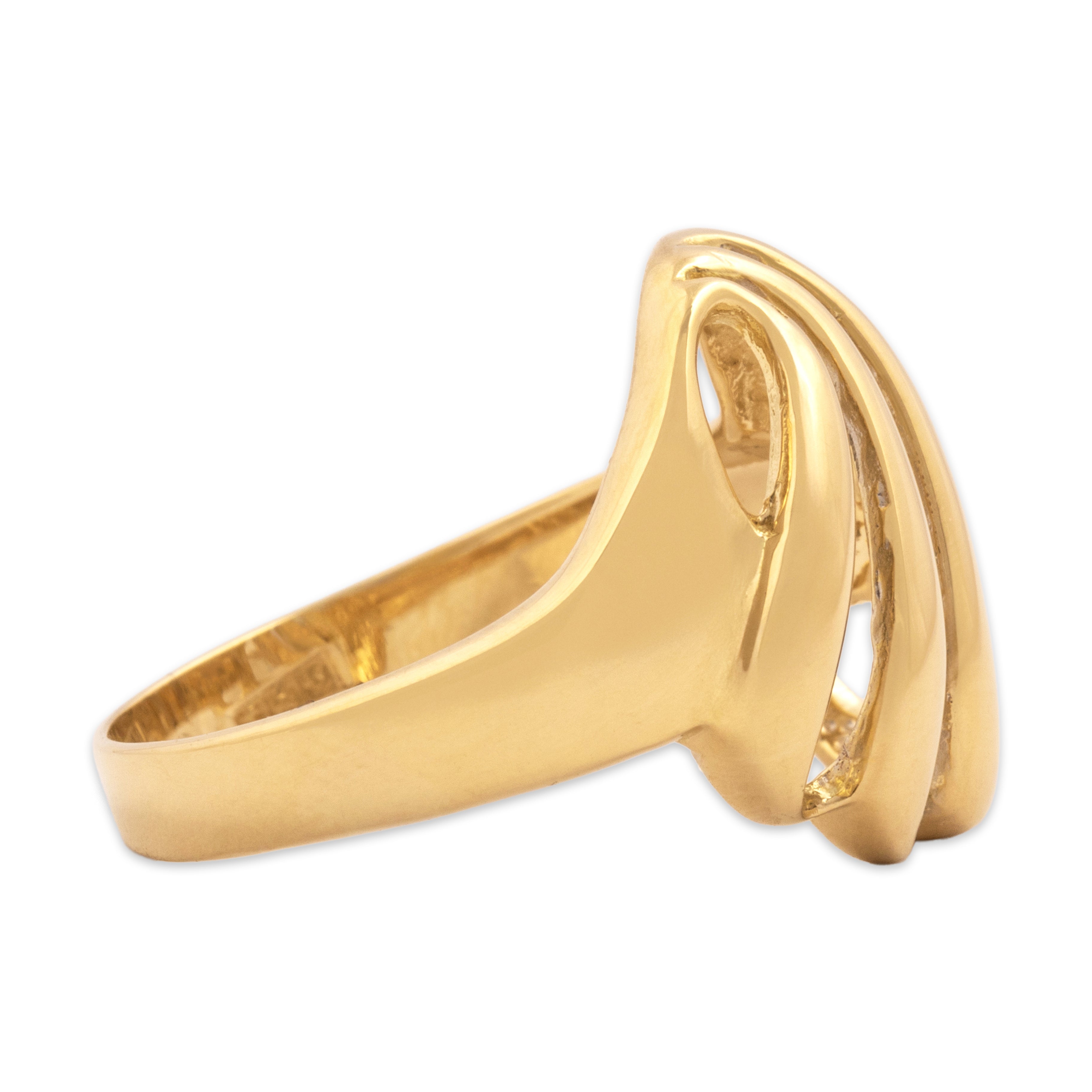 Vintage Egyptian 18k Yellow Gold Striking Swirling Shell Ring - Side view