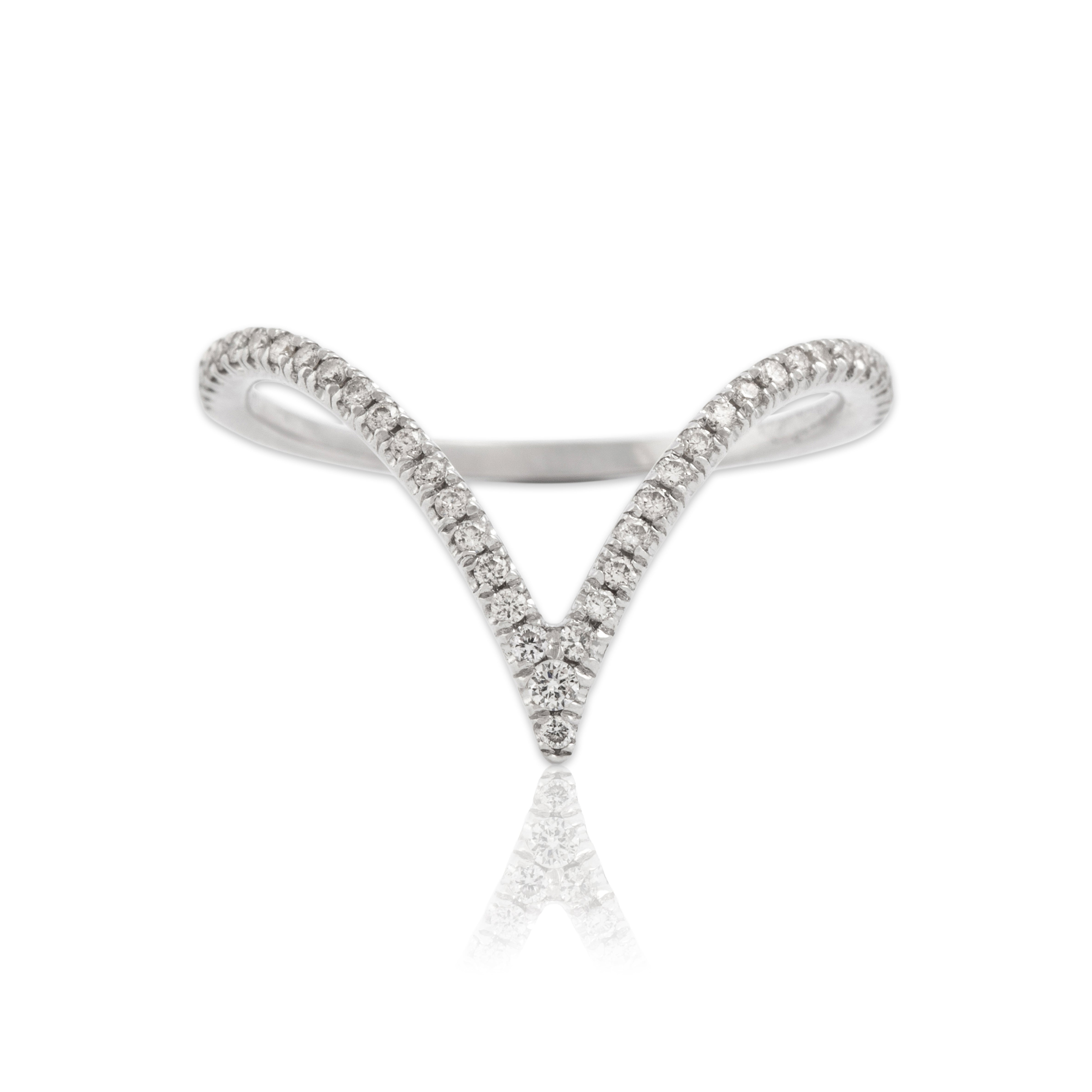 Estate Gabriel And Co. 14k White Gold Diamond Sleek Sharp Chevron Ring 9.25