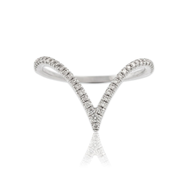 Estate Gabriel And Co. 14k White Gold Diamond Sleek Sharp Chevron Ring 9.25