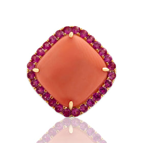 Vintage 18k Yellow Gold .73cttw Ruby Coral Fabulous Bright Kite Cocktail Ring 6.50