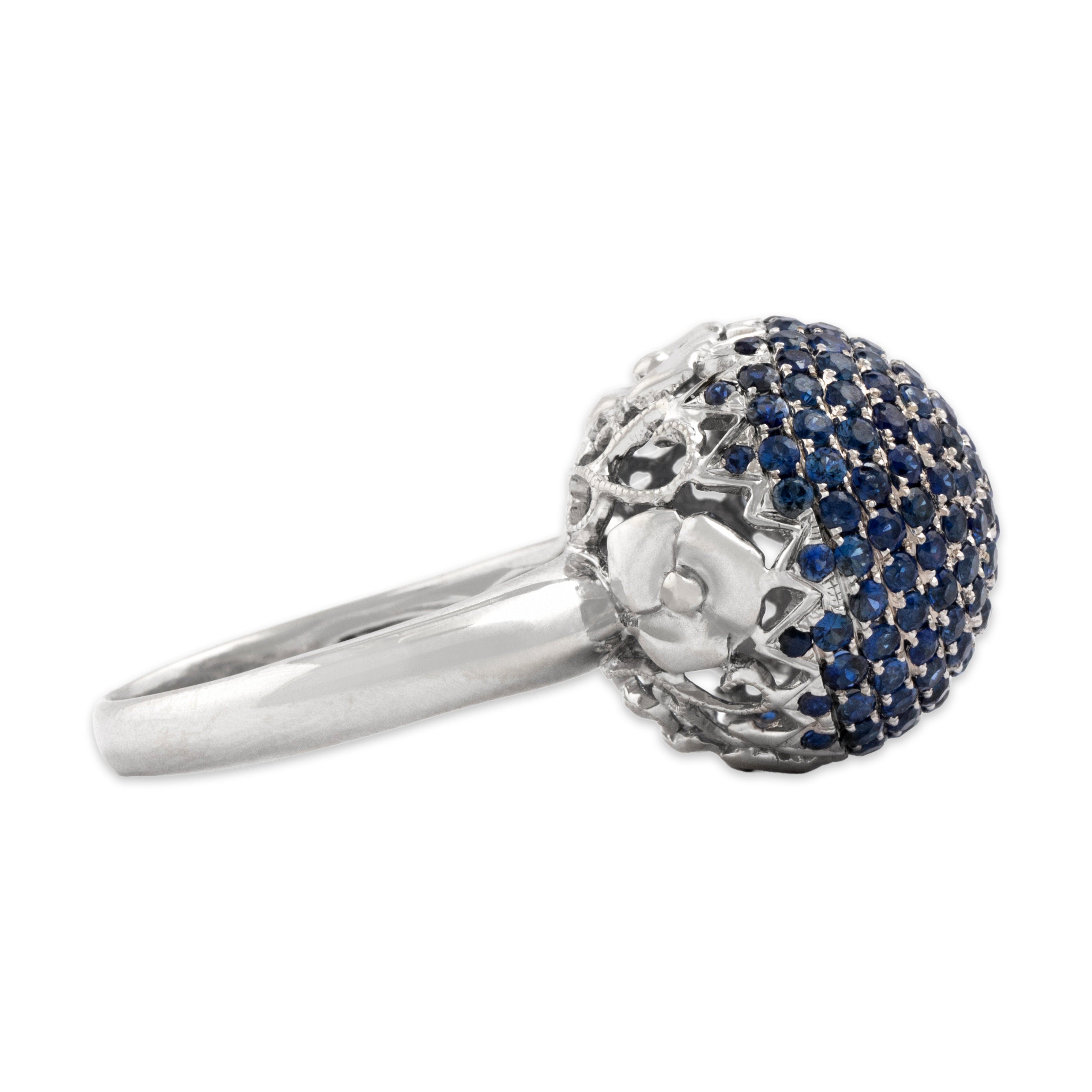 Vintage Large 18k White Gold 1.86cttw Blue Sapphire Rose Detail Orb Ring  - Side view