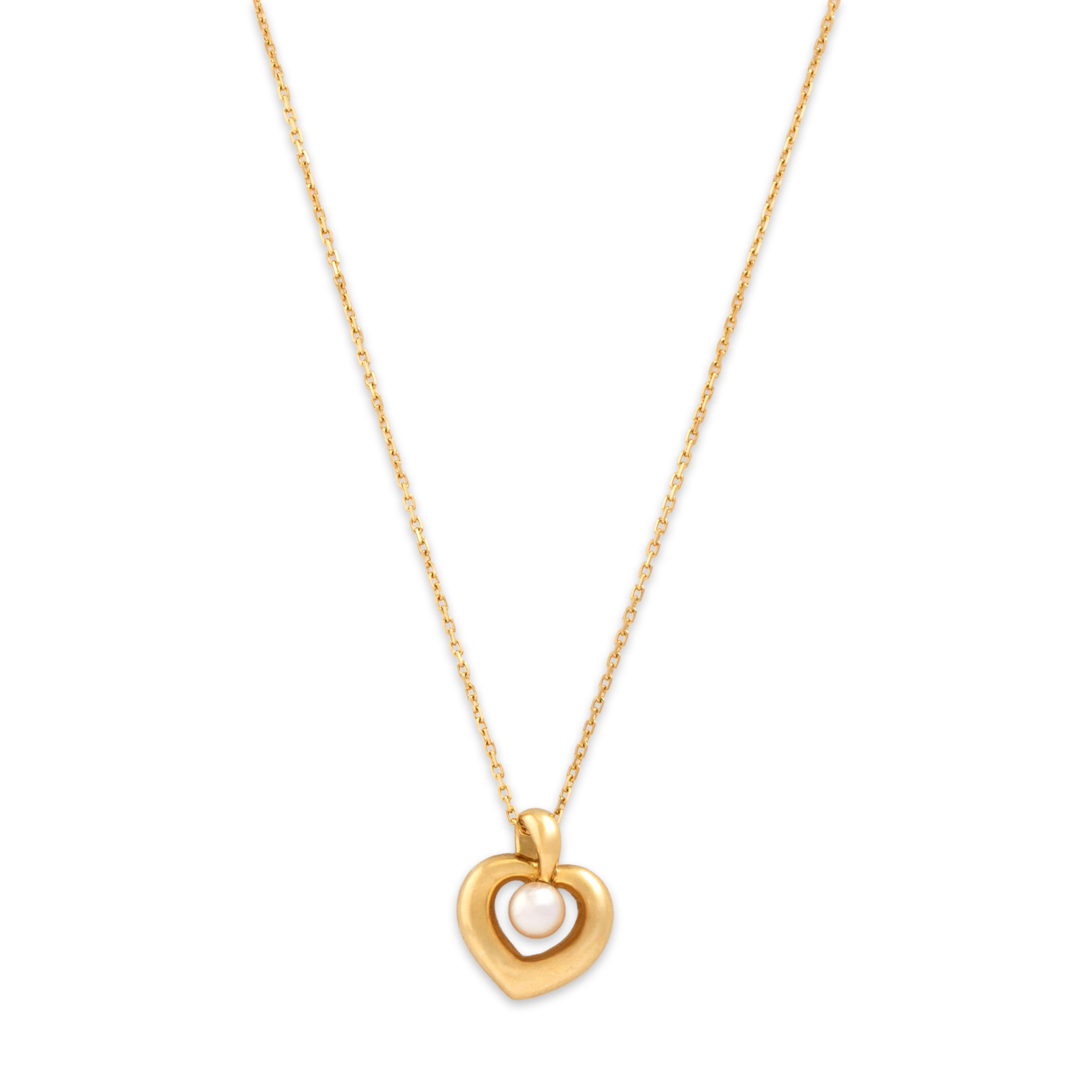 Vintage Mikimoto 18k Yellow Gold Pearl Romantic Floating Pearl Pendant - Close-up view