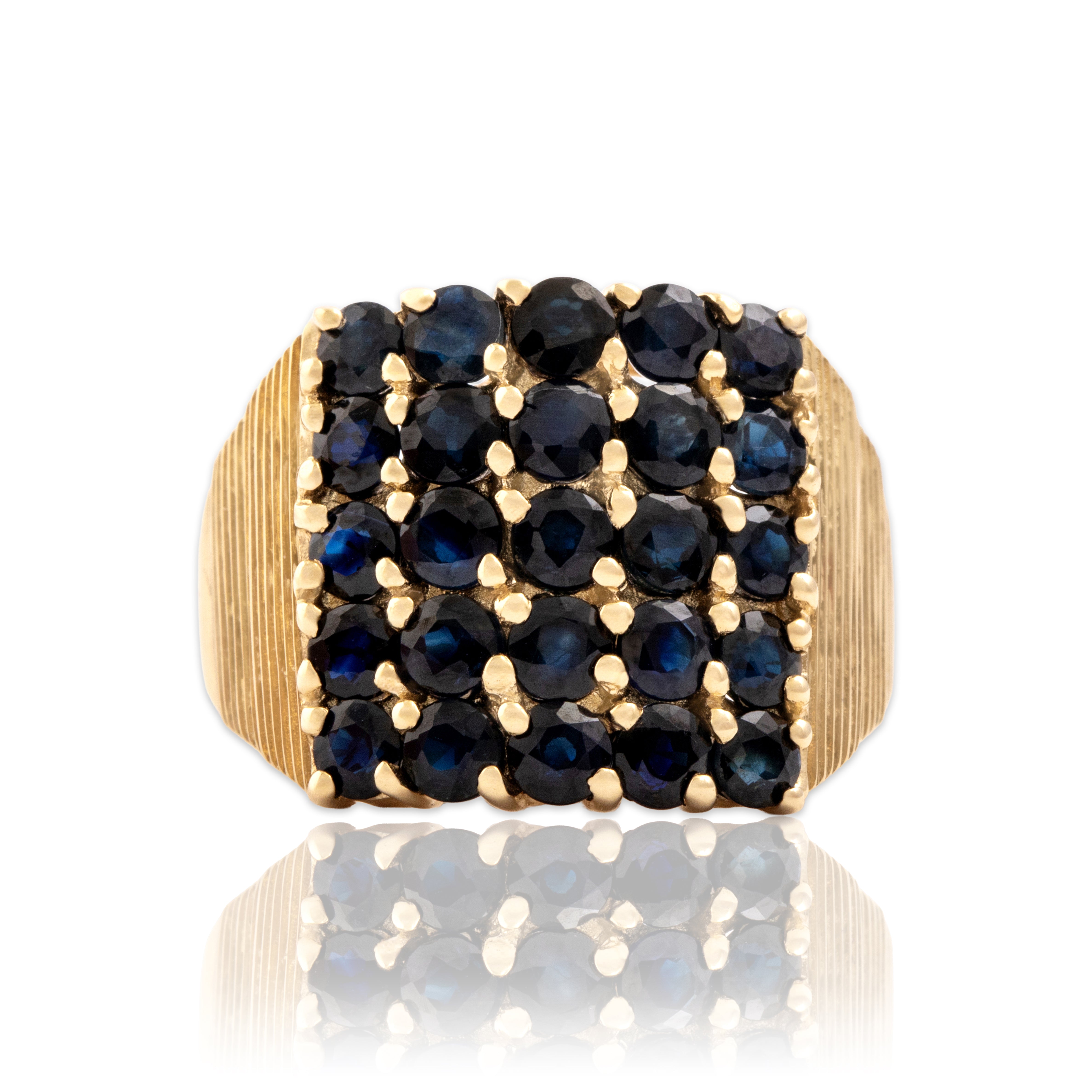 Vintage 14k Yellow Gold 2.54cttw Dark Blue Sapphire Bold Glittering Textured Tile Ring - Close-up view