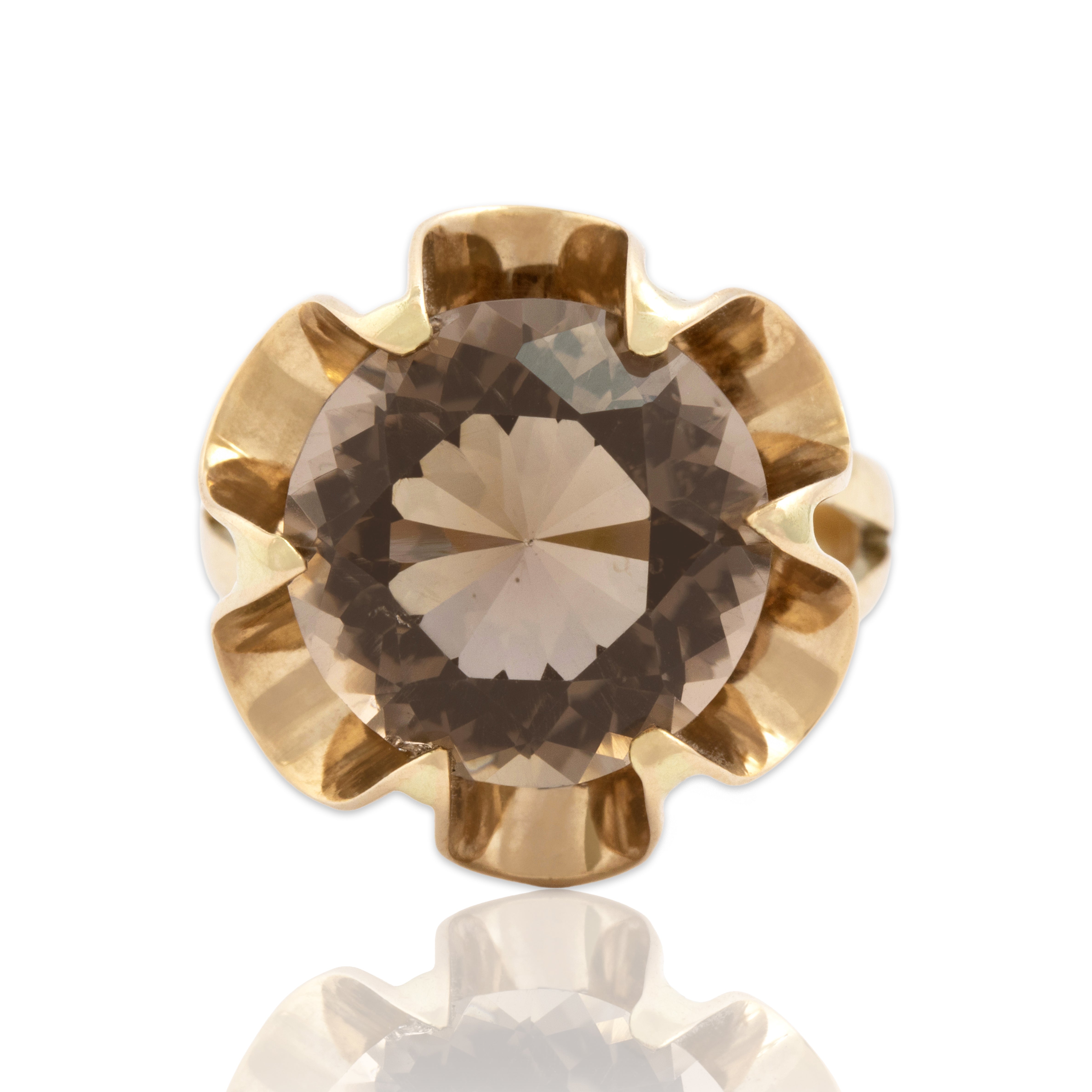 Vintage 14k Yellow Gold 6.82ct Smoky Quartz Fabulous Buttercup-Set Solitaire Cocktail Ring - Close-up view
