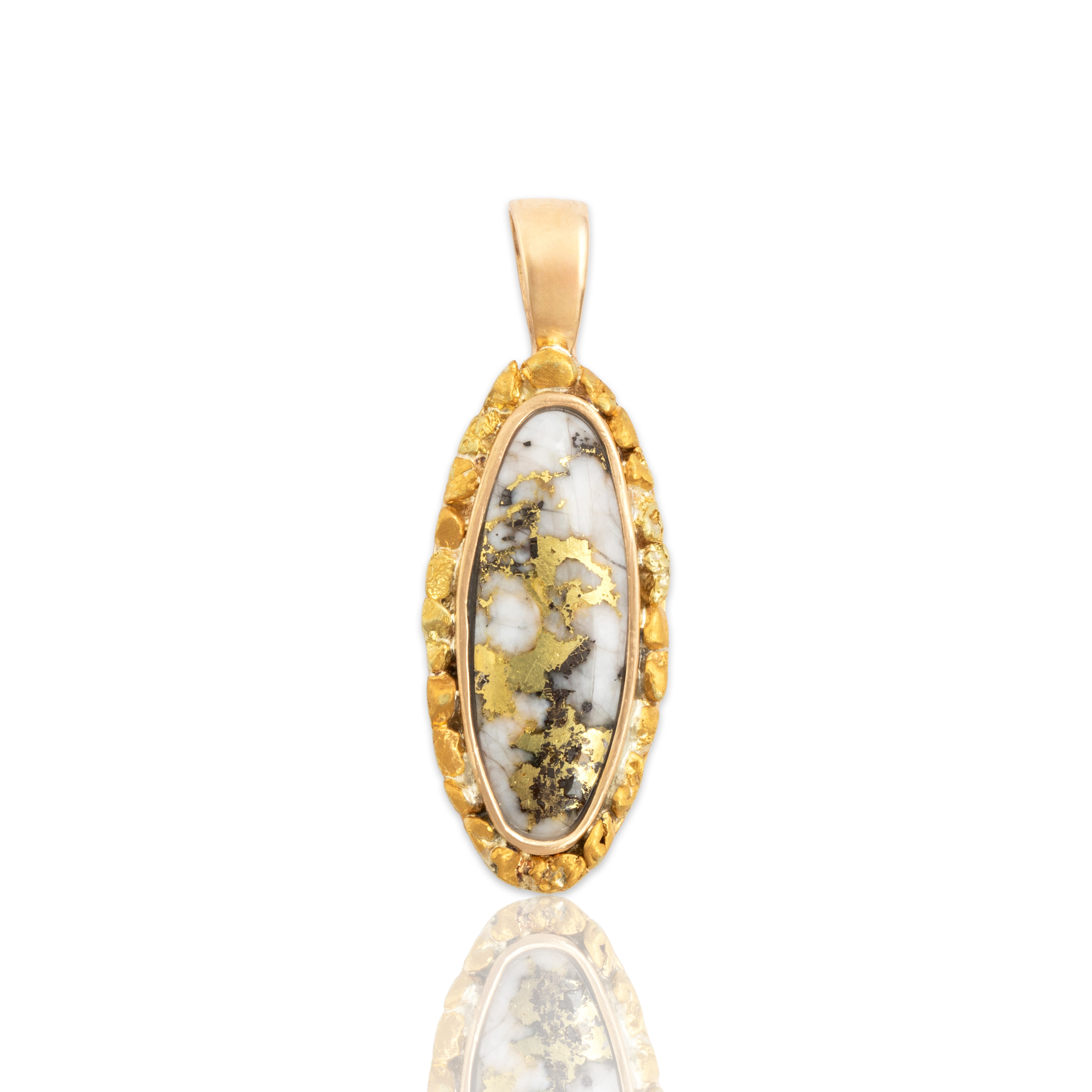 Vintage 14k Yellow Gold Gold Vein Quartz Nugget Framed Pendant - Close-up view