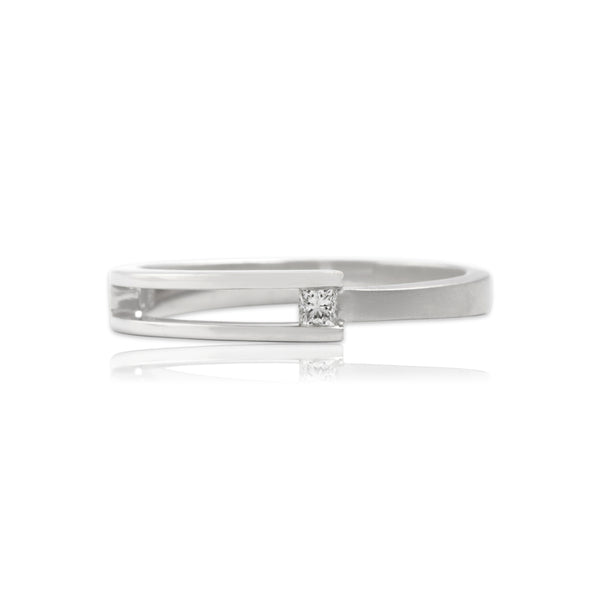 Estate 18k White Gold .05ct Diamond Geometric Open Line Ring 5.75