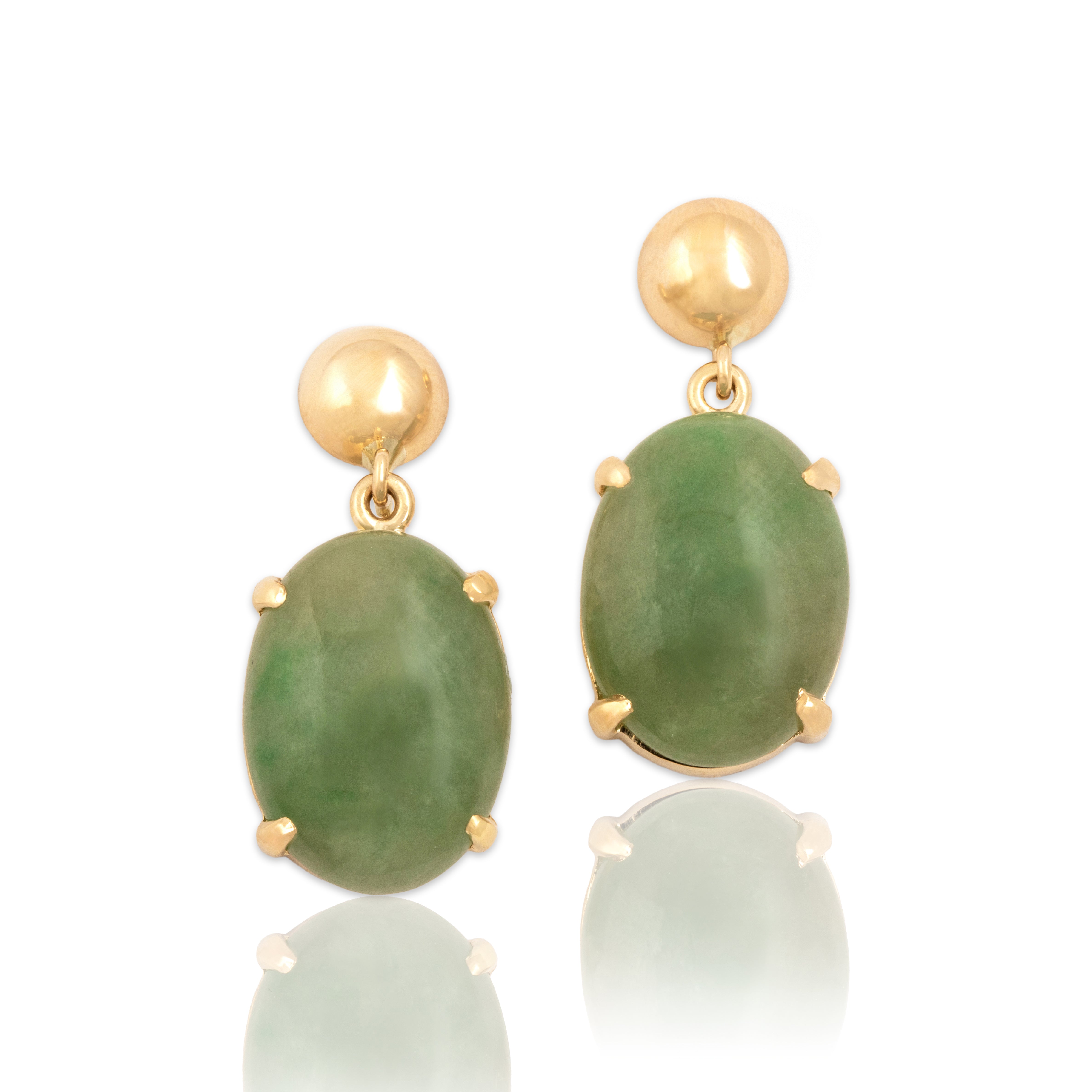 Vintage 14k Yellow Gold 14.58cttw Jade Elegant Cabochon Dangle Earrings - Close-up view