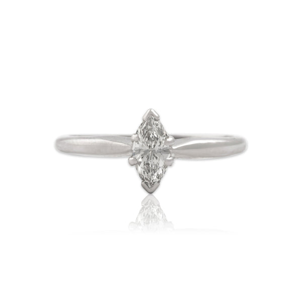 Vintage 14k White Gold .3ct Diamond Elegant Sparkling Marquise-Cut Ring 6.50