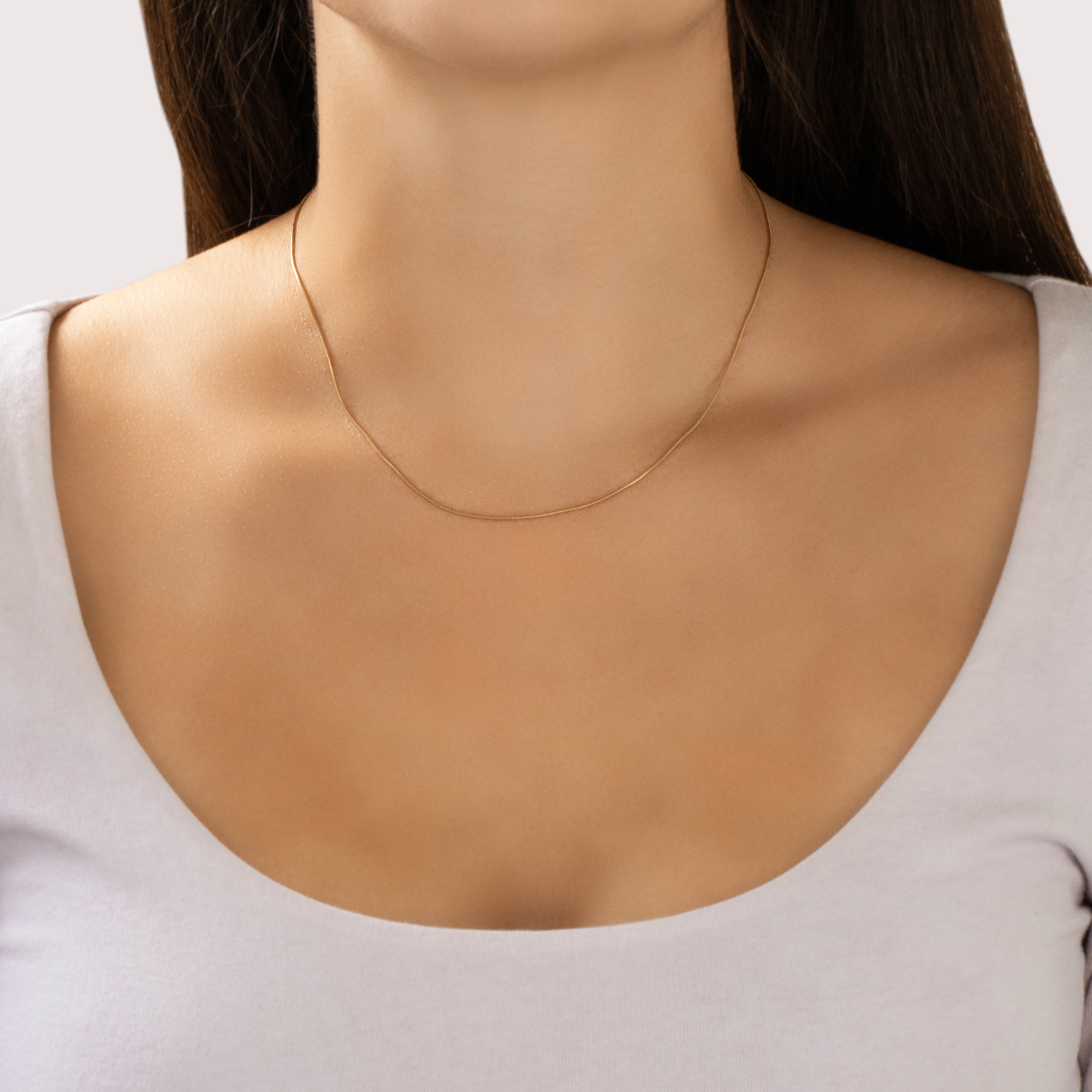 Estate Italian 14k Yellow Gold Delicate Fluid Snake 0.75mm Chain - On model view