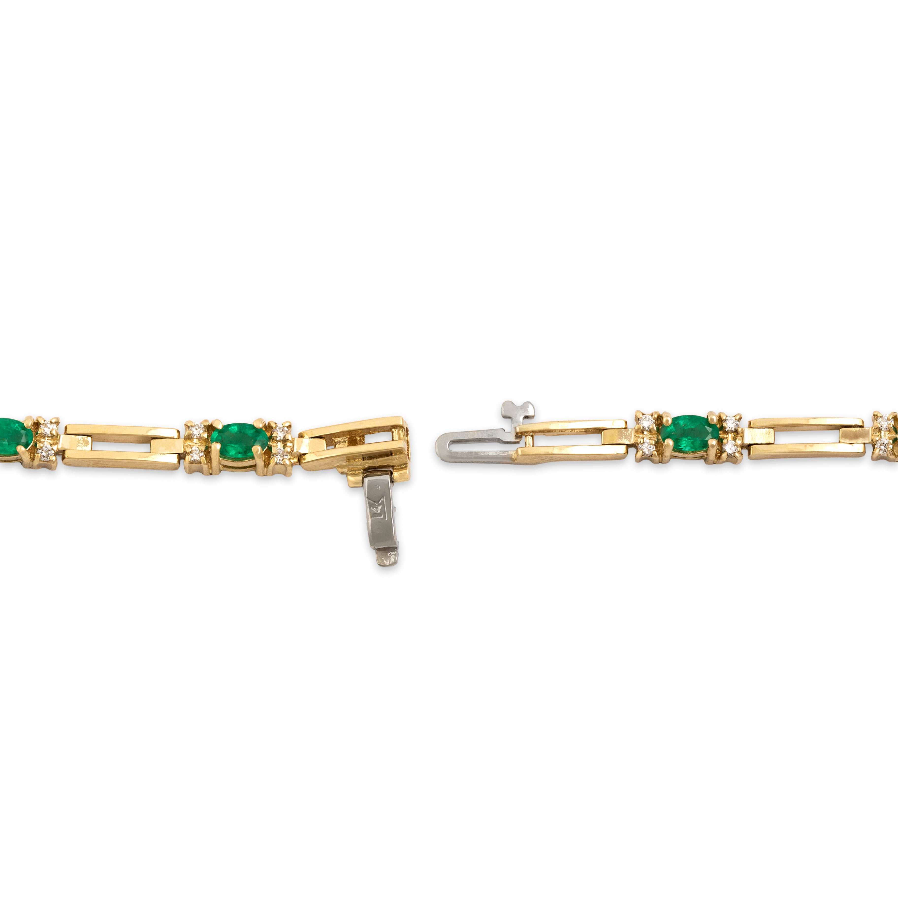 Vintage 14k Yellow Gold 1.46cttw Emerald Diamond Rectangular Link Glowing Station Bracelet - clasp view