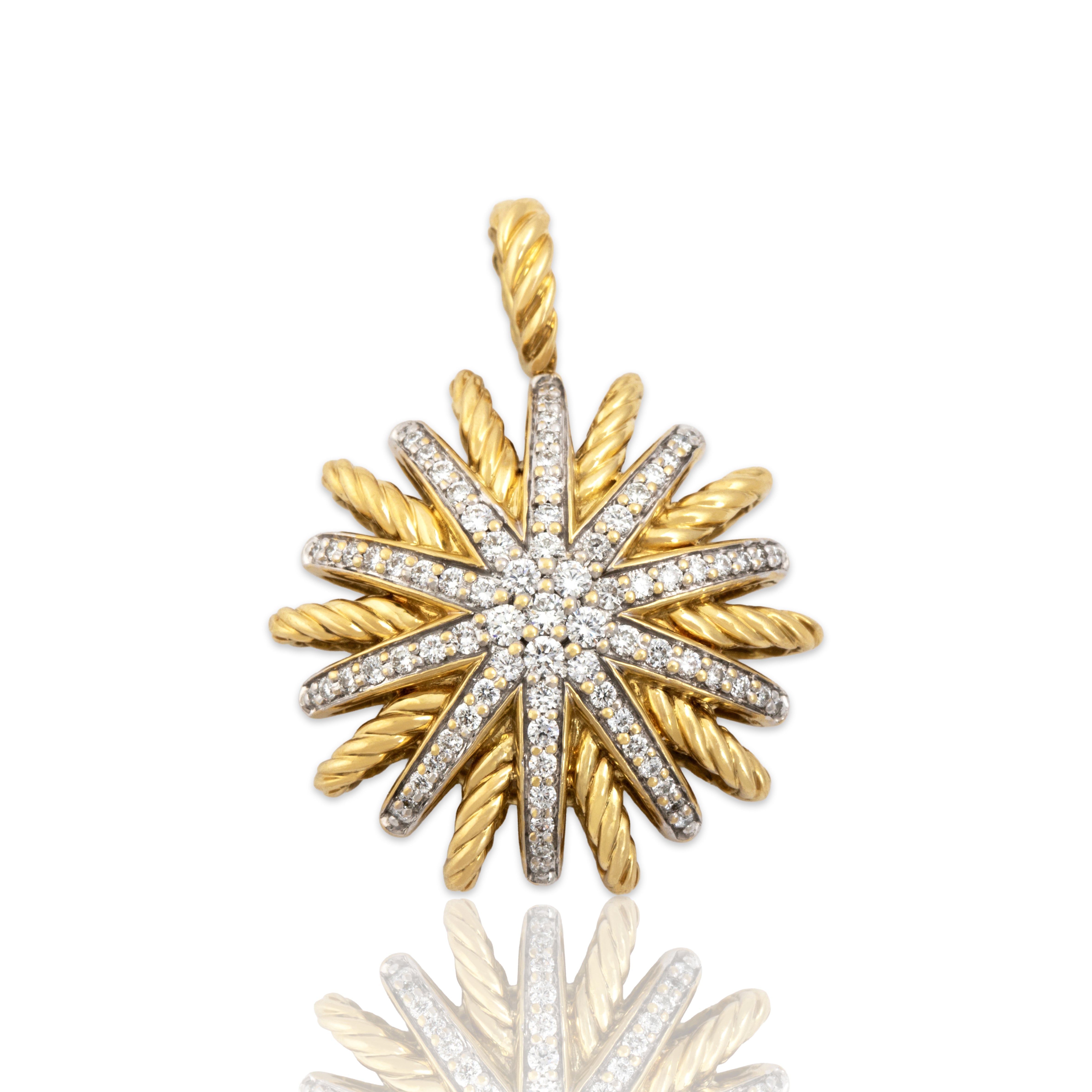 Vintage David Yurman Heavy 18k Yellow Gold Diamond Glittering Sun Motif Pendant - Close-up view