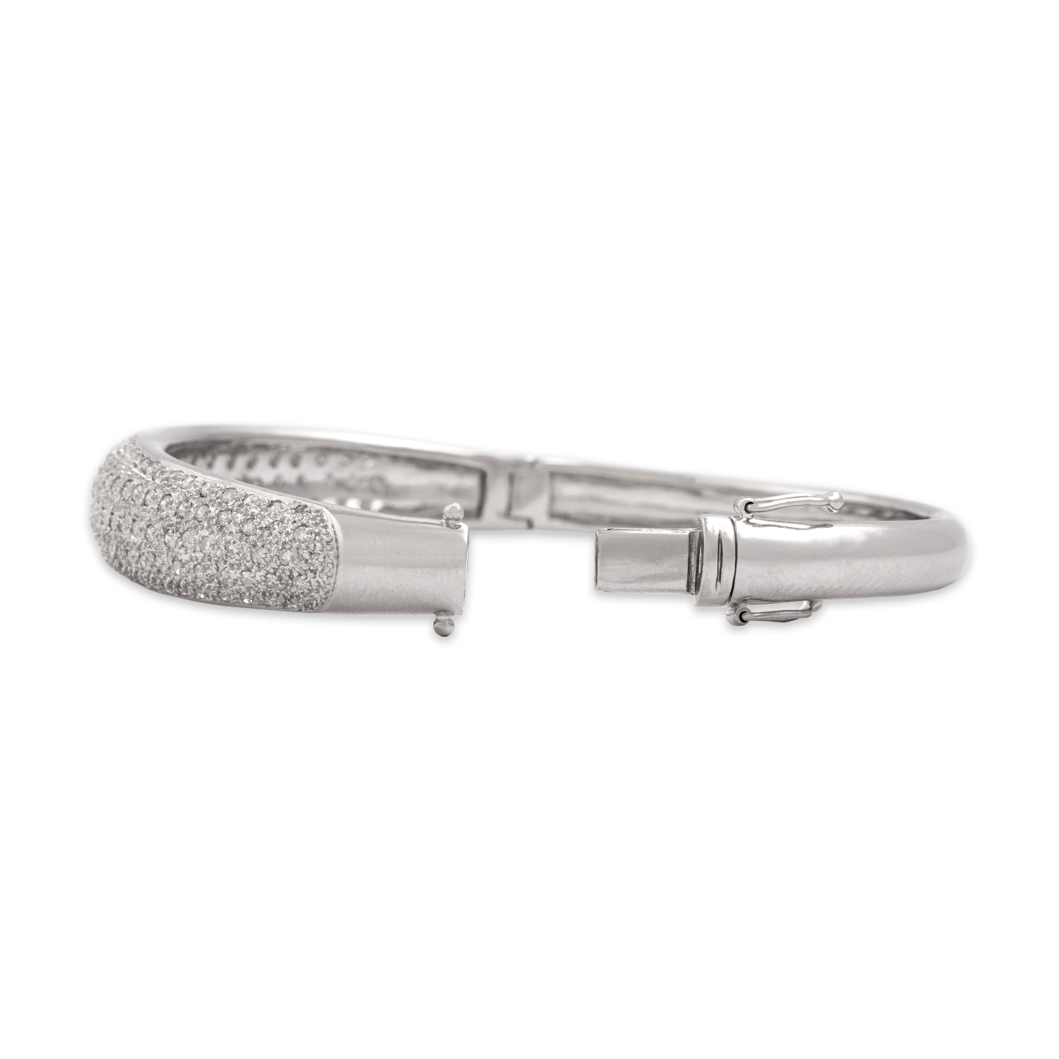 Vintage 14k White Gold 1.07cttw Diamond Illusion Set Pave Bracelet - detail view #1