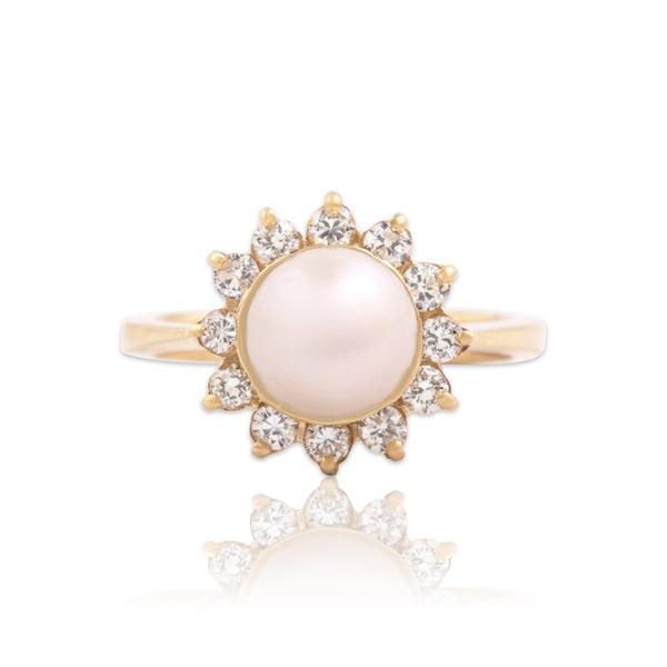 Vintage 14k Yellow Gold Pearl Diamond Luminous Sparkling Halo Ring 5.25