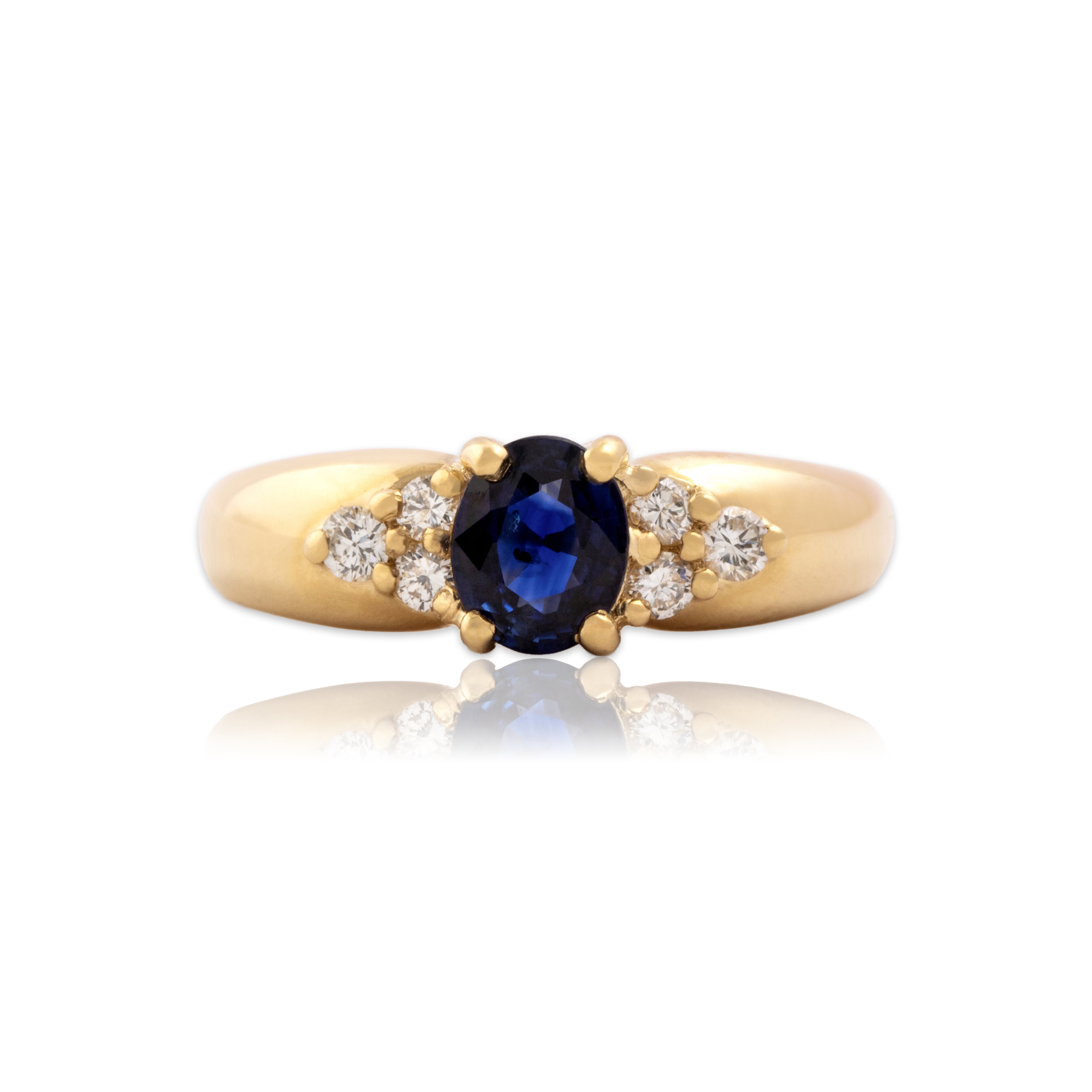 Vintage 18k Yellow Gold .68ct Blue Sapphire Diamond Vivid Cobalt Cluster Ring - Close-up view