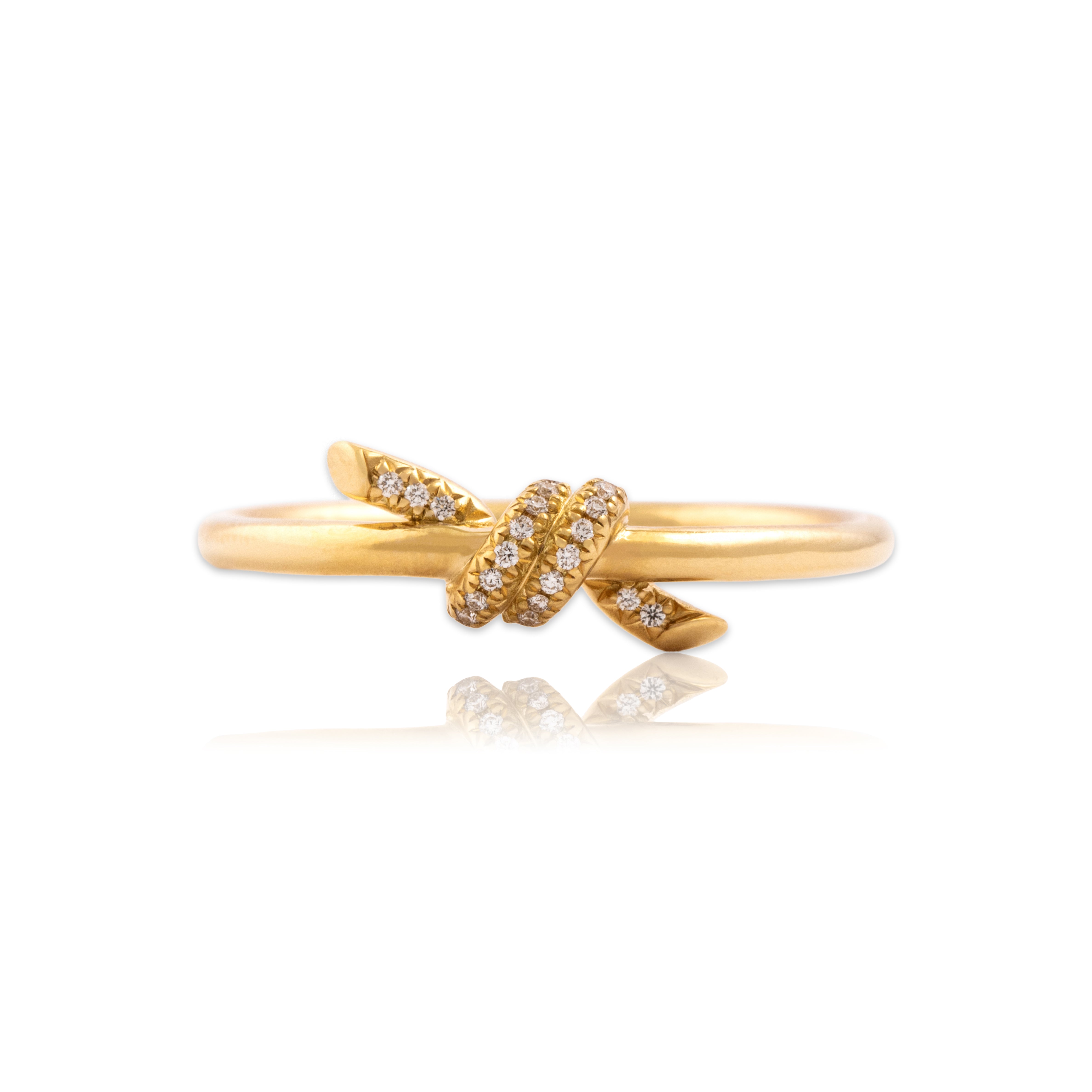 Estate Tiffany & Co. 18k Yellow Gold Diamond Chic Sparkling Knot Ring - Close-up view