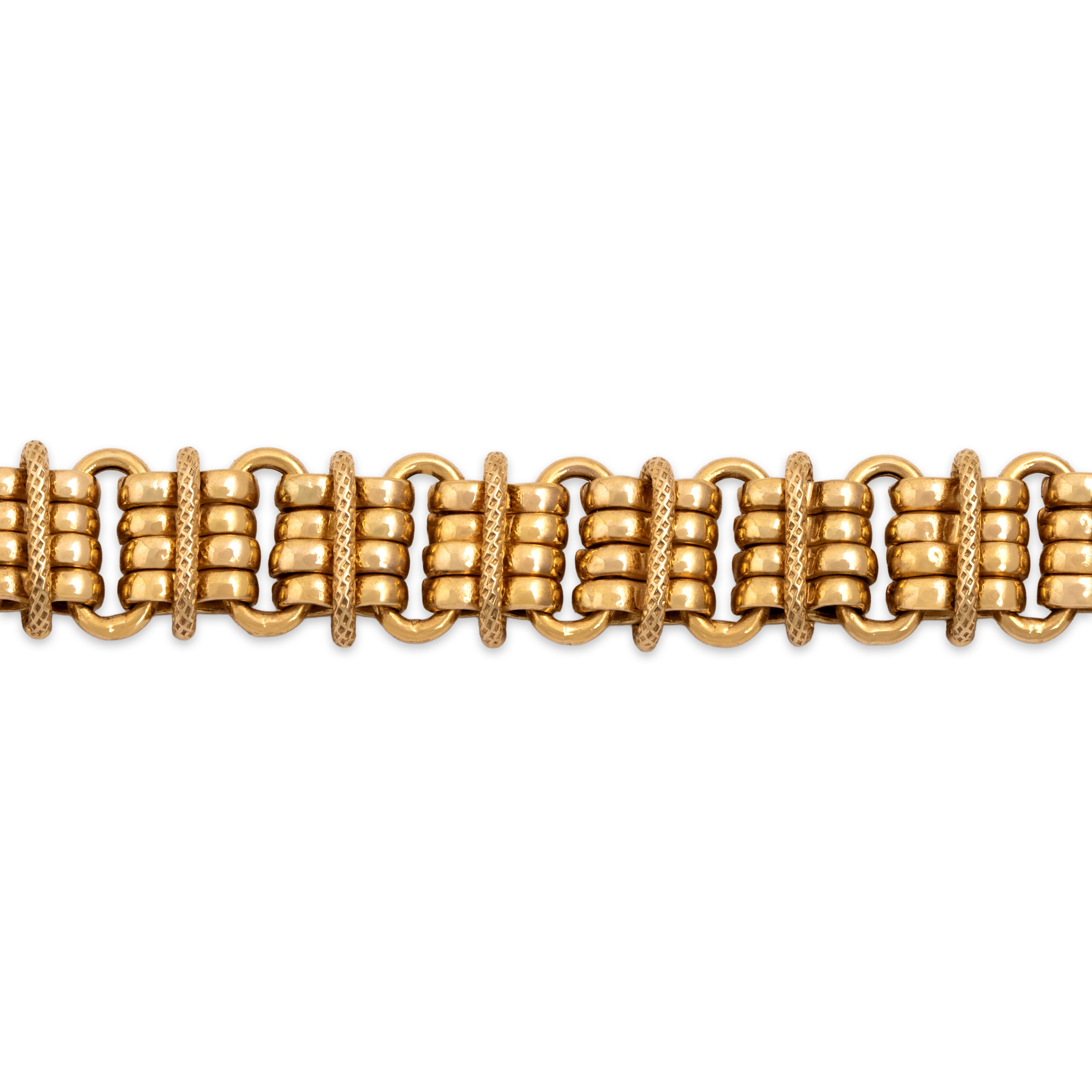 Vintage Italian 14k Yellow Gold Textured Decorative Link Bracelet - detail view #1