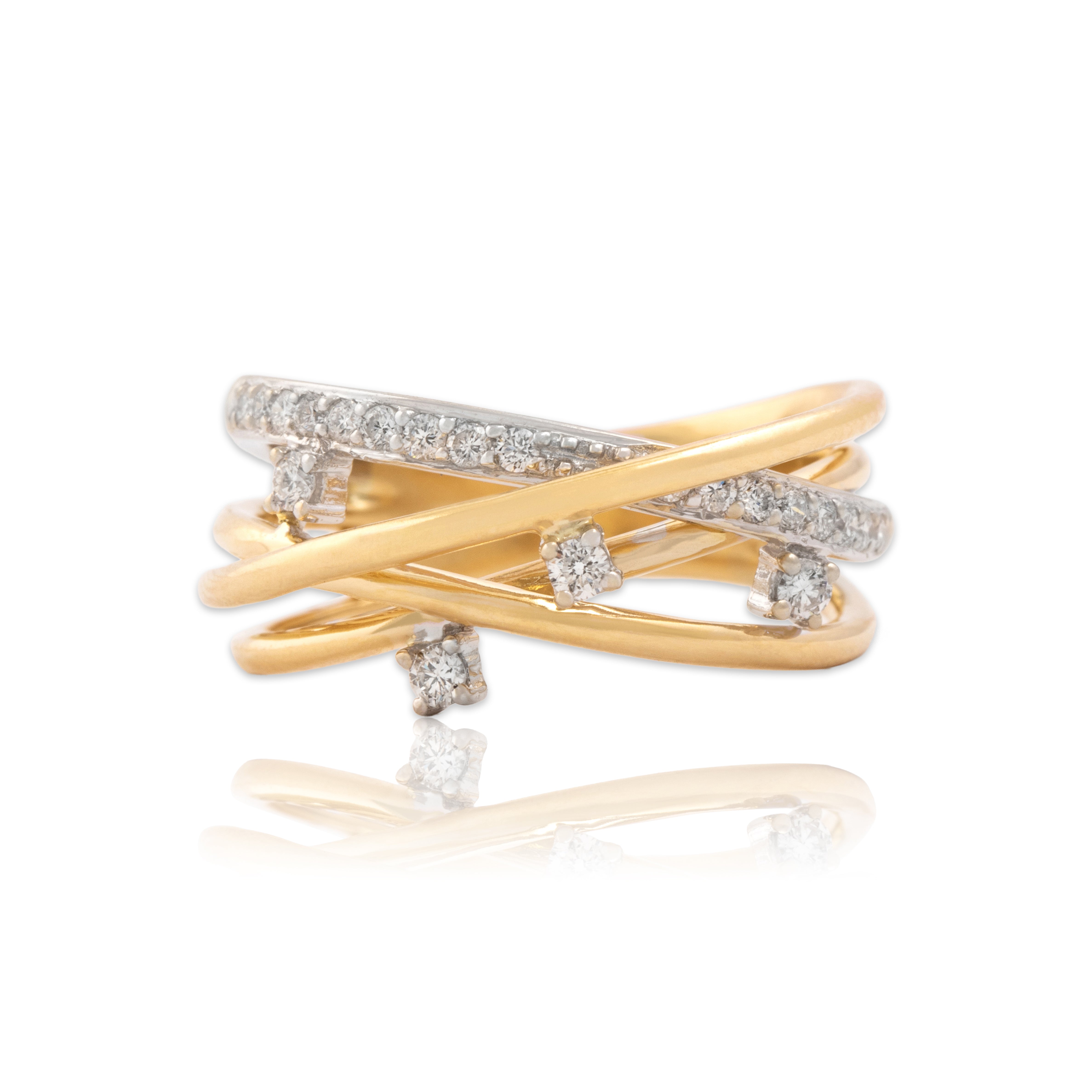Vintage 18k Yellow & White Gold Diamond Interwoven Scattered Line Ring - Close-up view