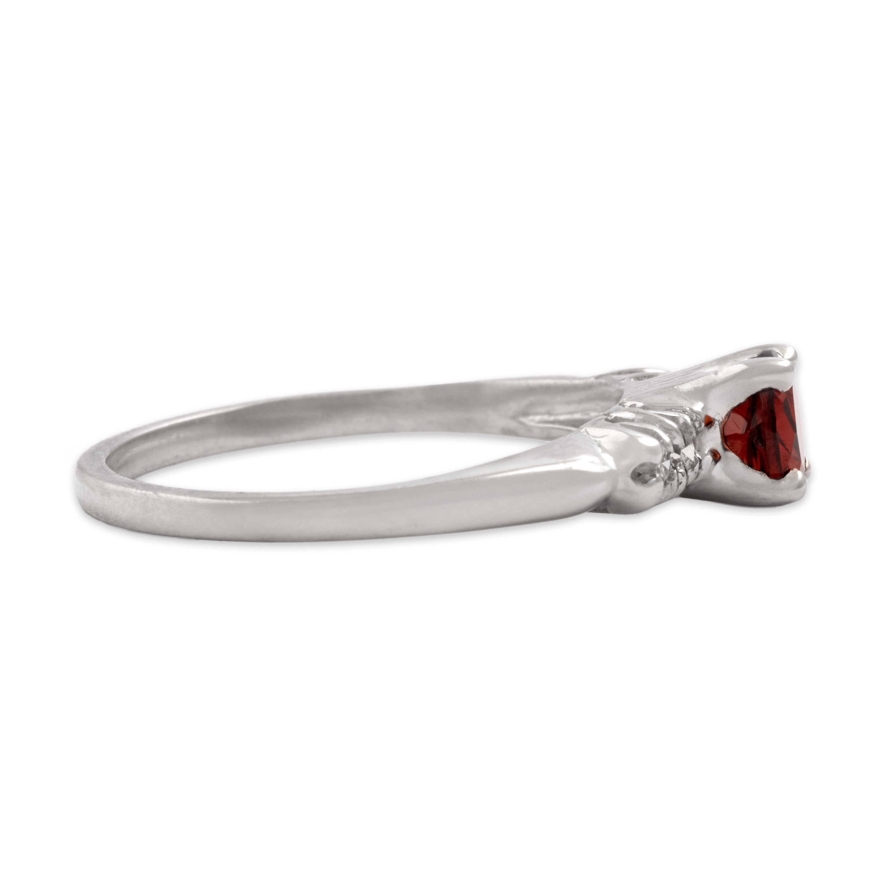 Vintage 14k White Gold .53ct Garnet Diamond Vivid Crimson Sparkle Ring - Side view