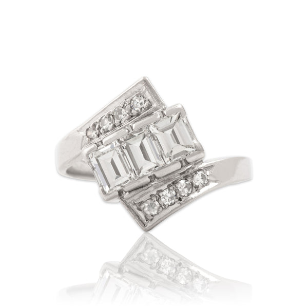 Vintage Platinum 1.15cttw Diamond Stellar Mixed-Cut Sparkling Bypass Ring 8.50