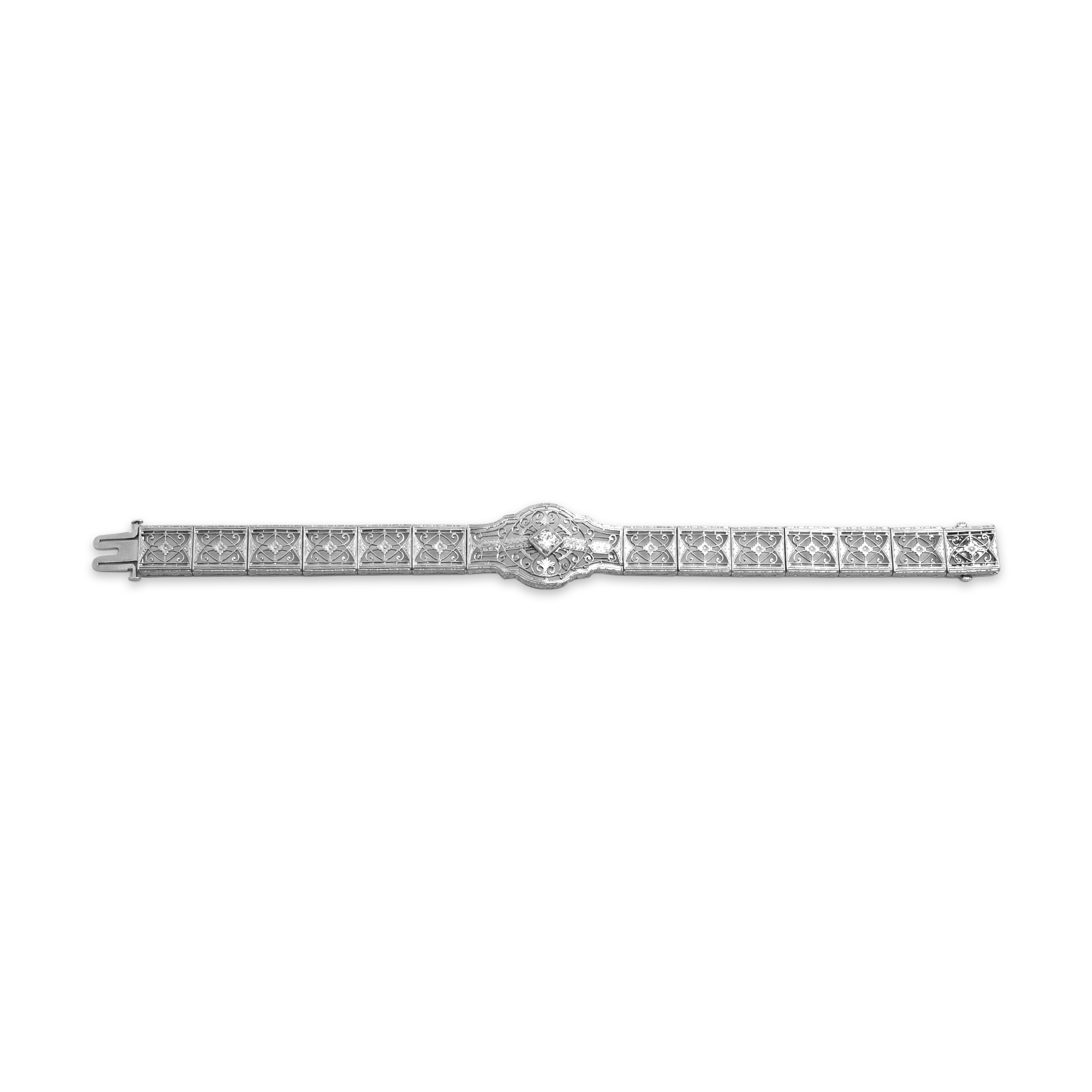 Antique Platinum & 14k Yellow Gold Old European Cut Diamond Detailed Floral Filigree Bracelet - Close-up view