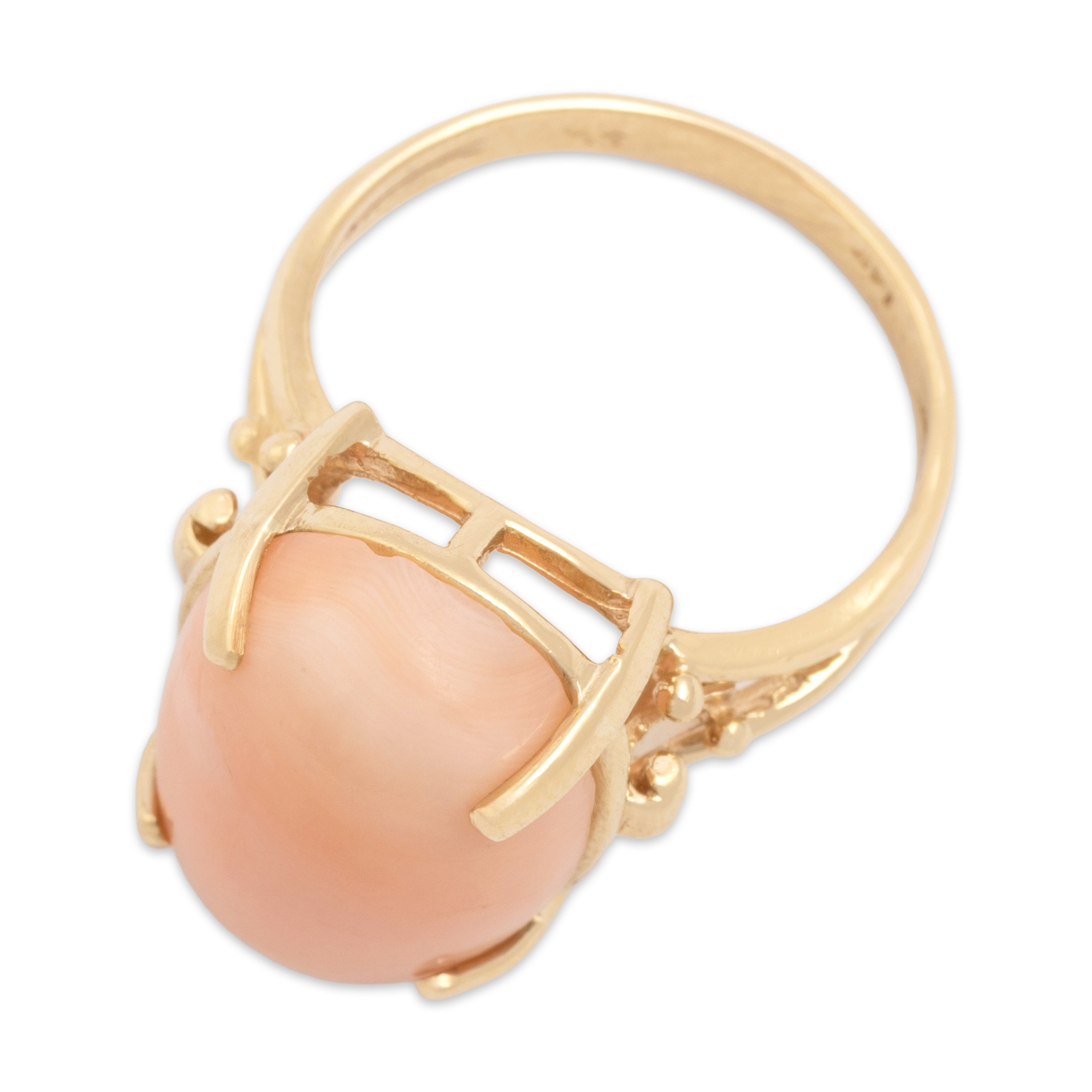 Vintage 14k Yellow Gold Angel Skin Coral Bold Bright Cabochon Ring - Overall view