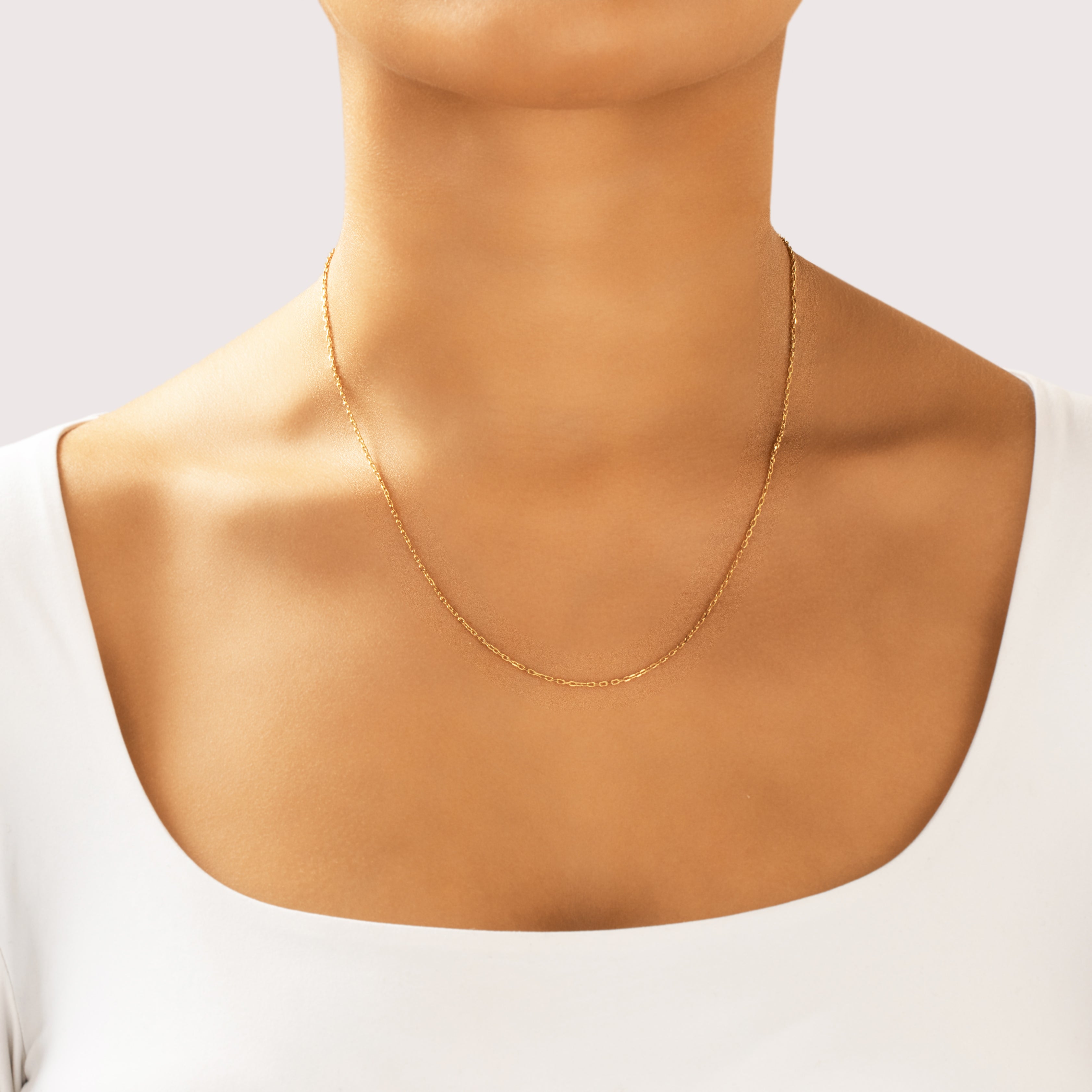 Vintage Italian 18k Yellow Gold Chic 1.35mm Cable Chain - On model view