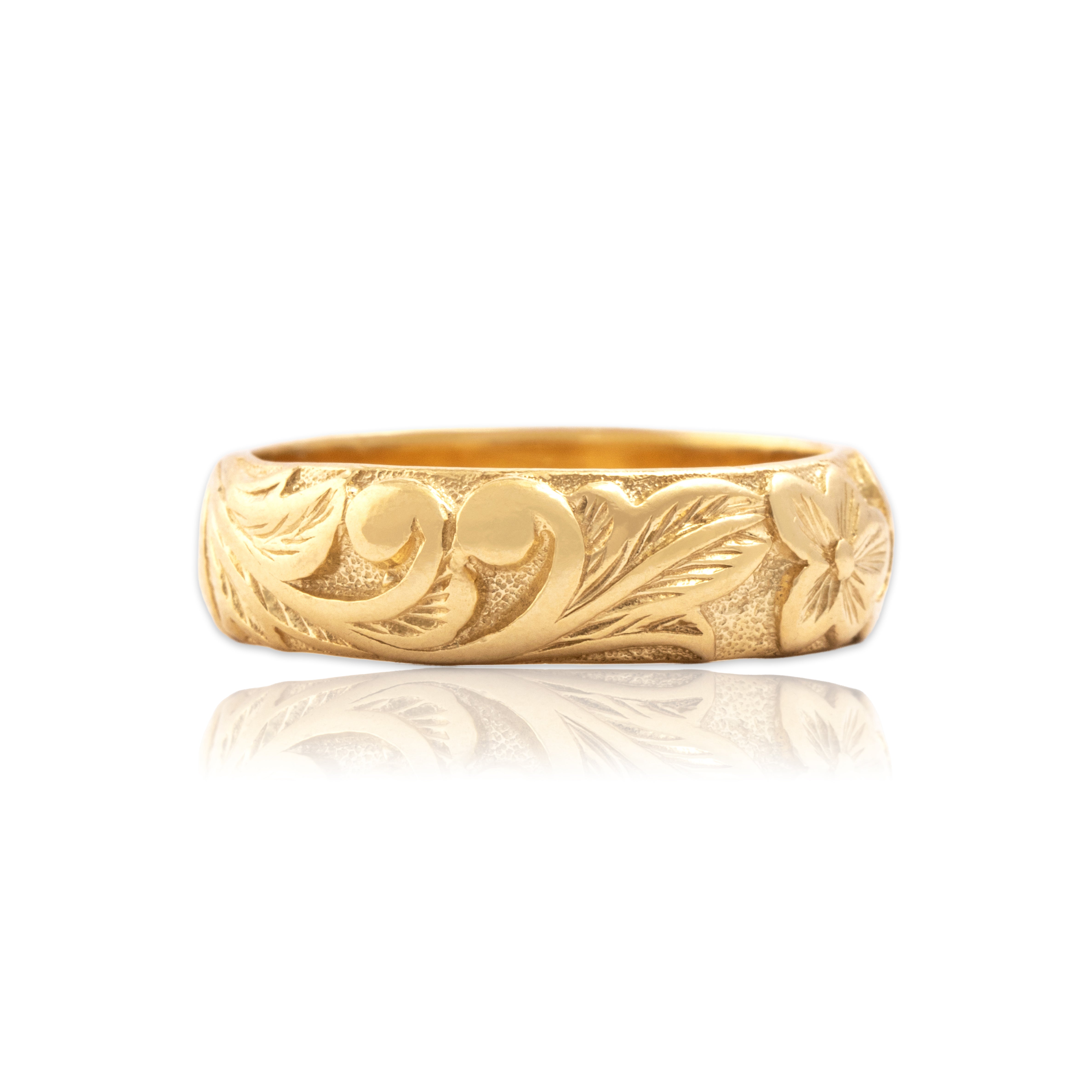 Vintage 14k Yellow Gold Flowing Leafy Floral Eternity Band Ring - Close-up view