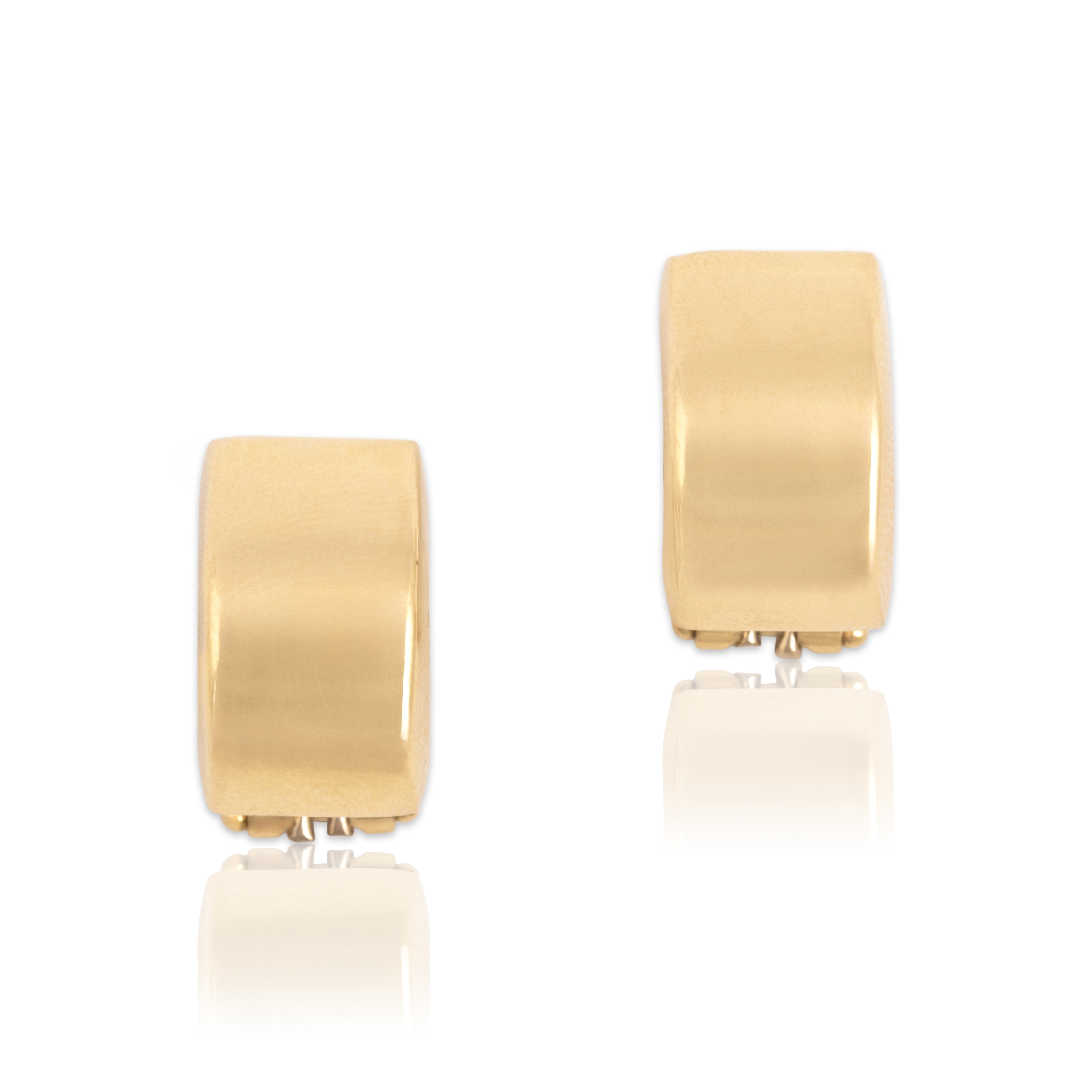 Vintage Italian 14k Yellow Gold Sleek Modern Curved Omega-Back Earrings - Close-up view