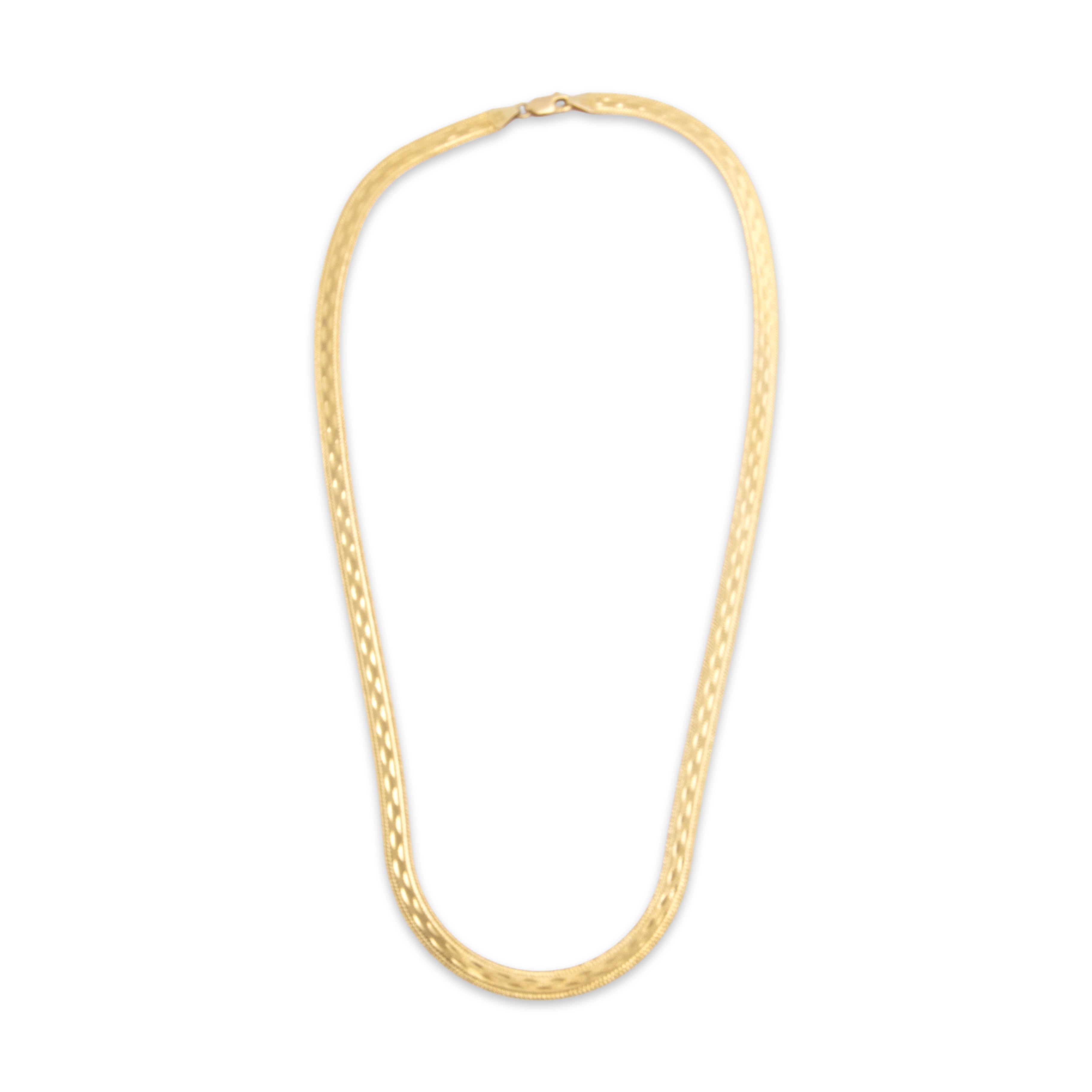 Vintage Italian 14k Yellow Gold Sleek Flat Textured Herringbone Necklace - Overall view