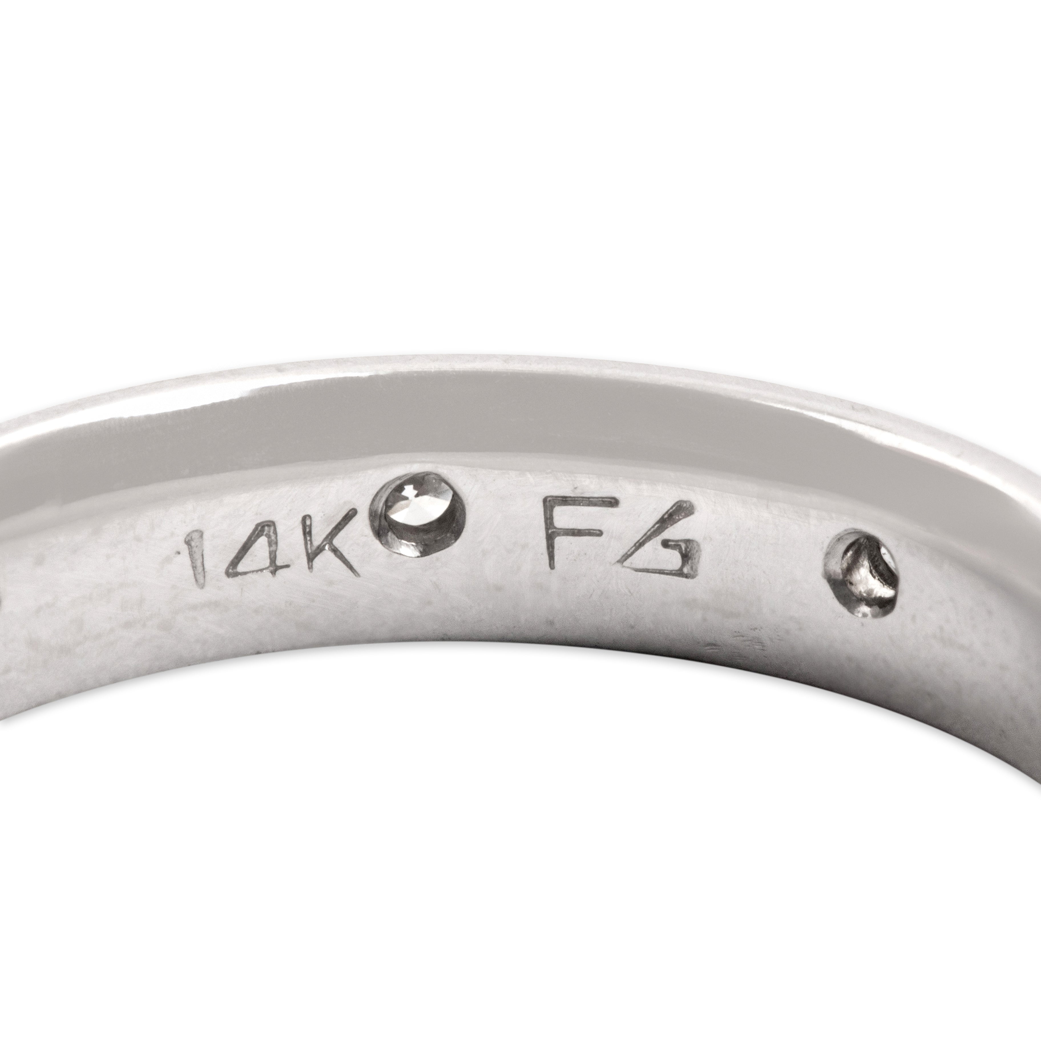 Vintage 14k White Gold Diamond Shimmering Hammered Band Ring - Hallmark view