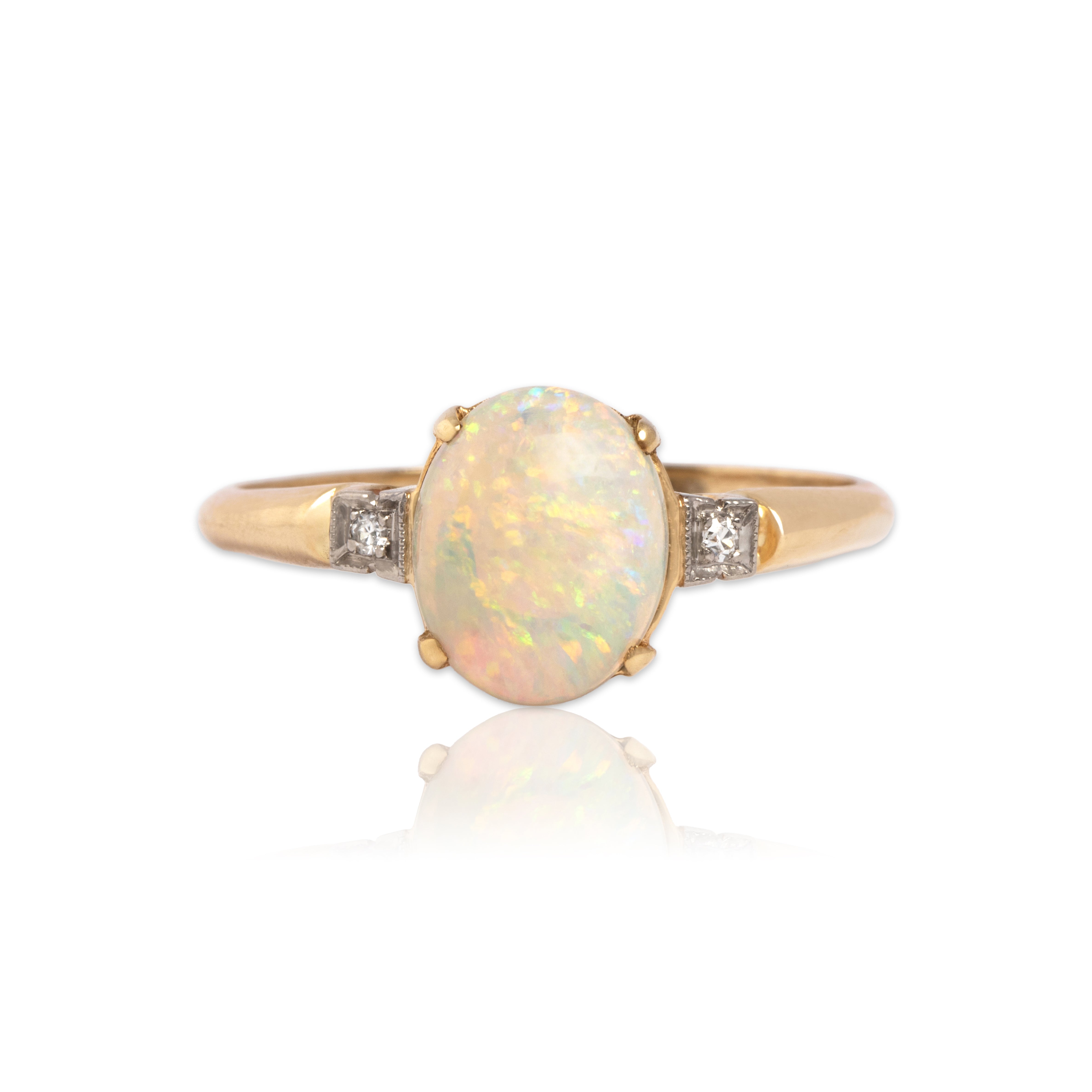 Vintage 14k Yellow Gold 1.74ct Opal Diamond Iridescent Flashing Cabochon Ring - Close-up view