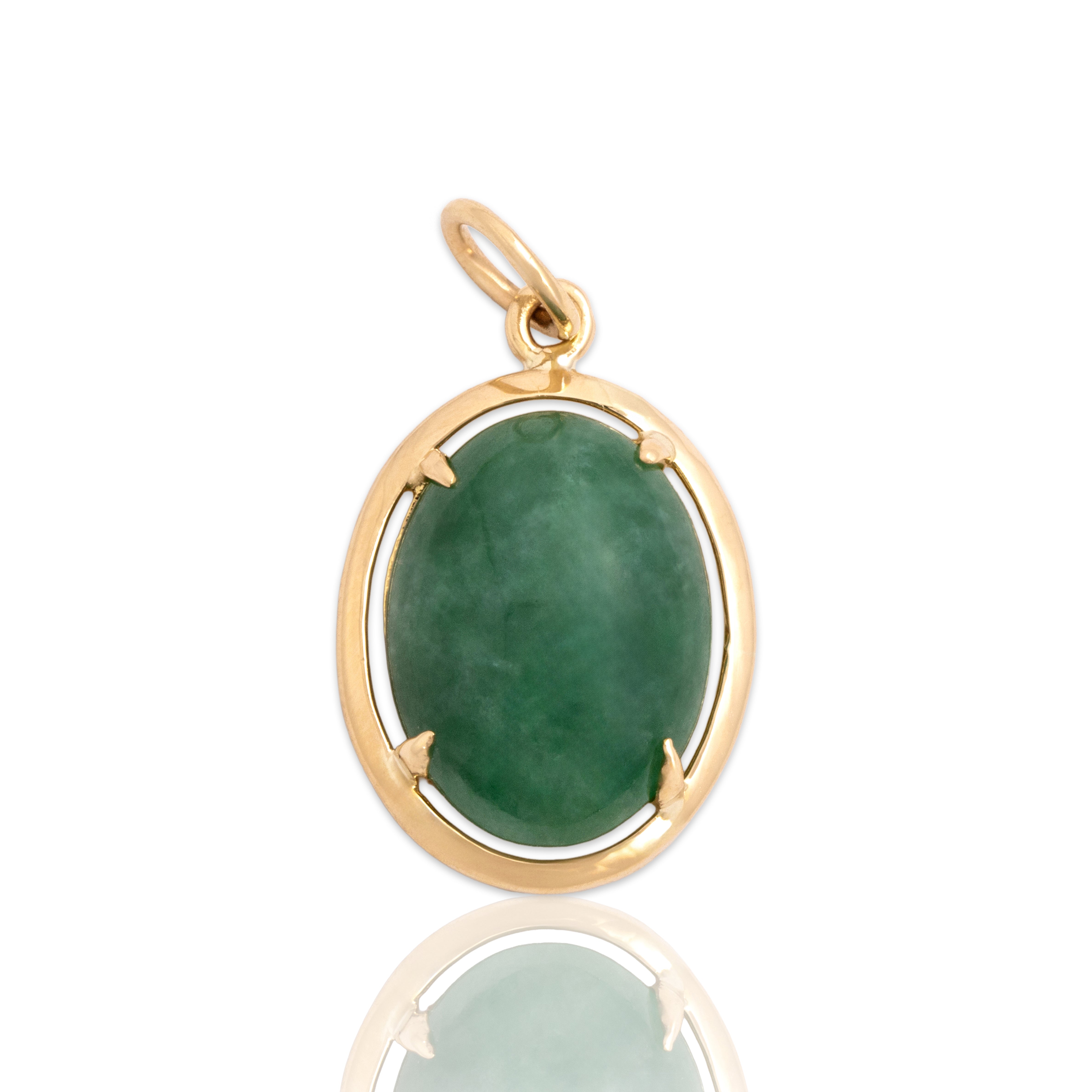 Vintage 14k Yellow Gold 3.65ct Jade Lovely Cabochon Pendant