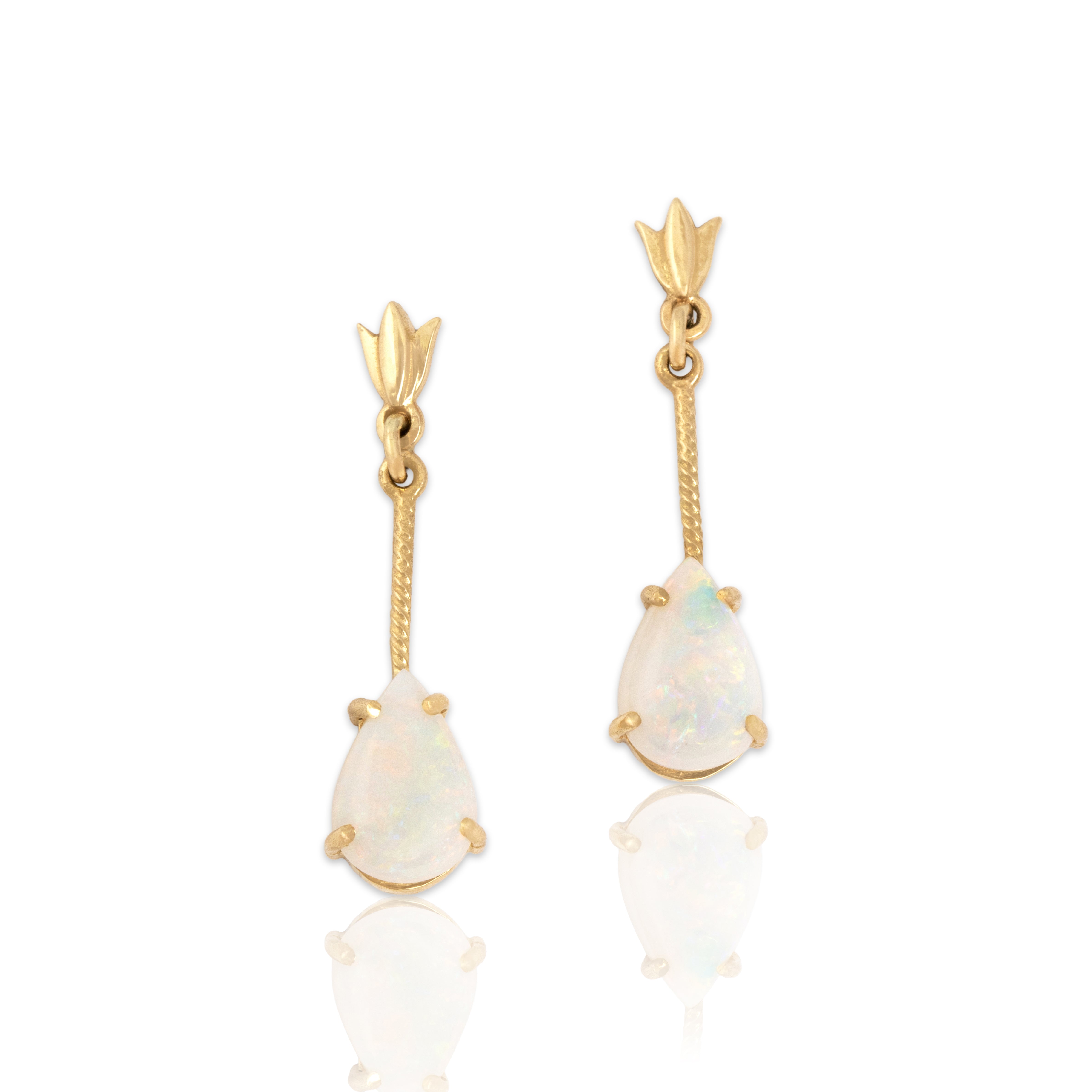 Vintage 14k Yellow Gold 1.47cttw Opal Lotus Detail Teardrop Dangle Earrings - Close-up view