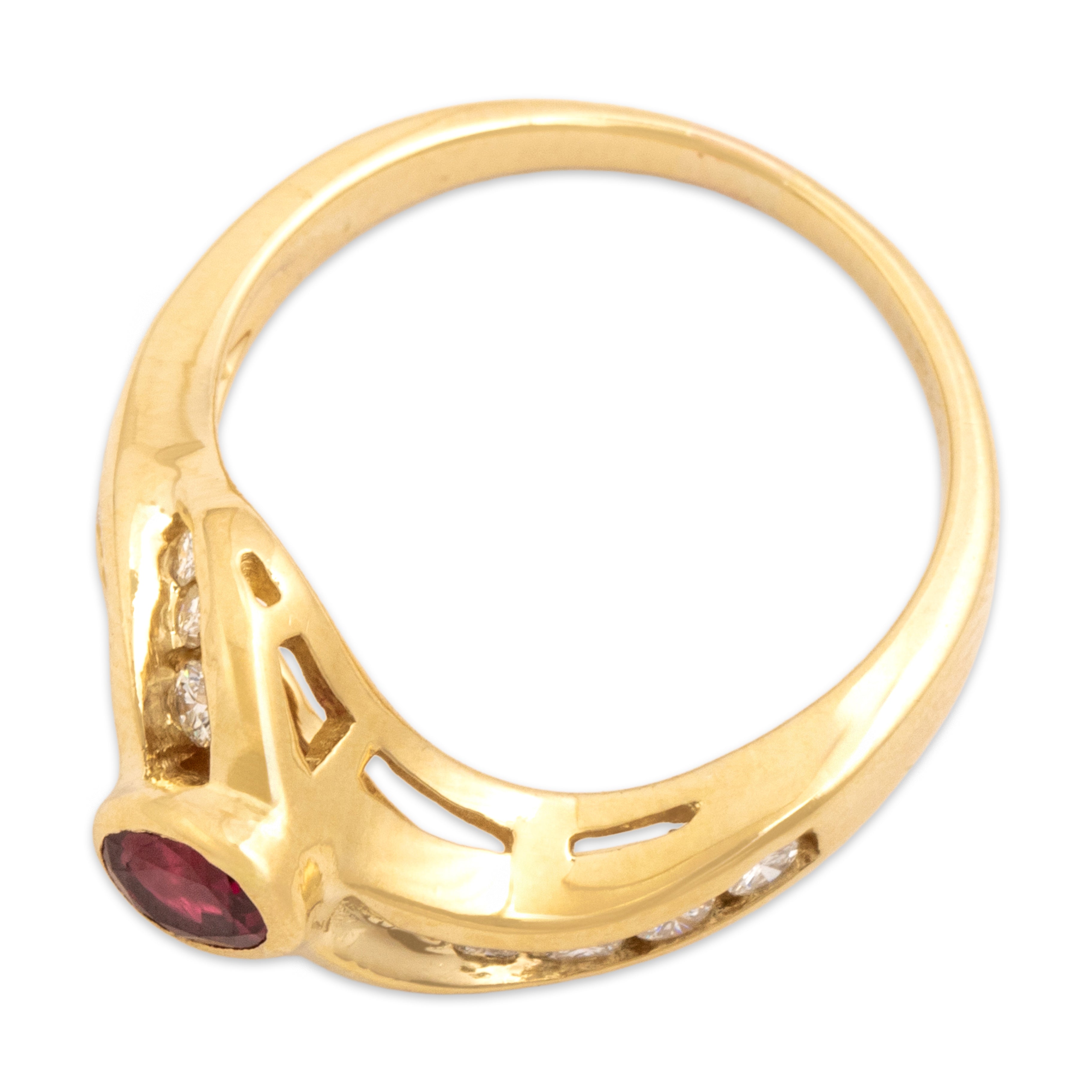 Vintage 18k Yellow Gold Ruby Diamond Wavy Sparkling Channel Ring - Overall view