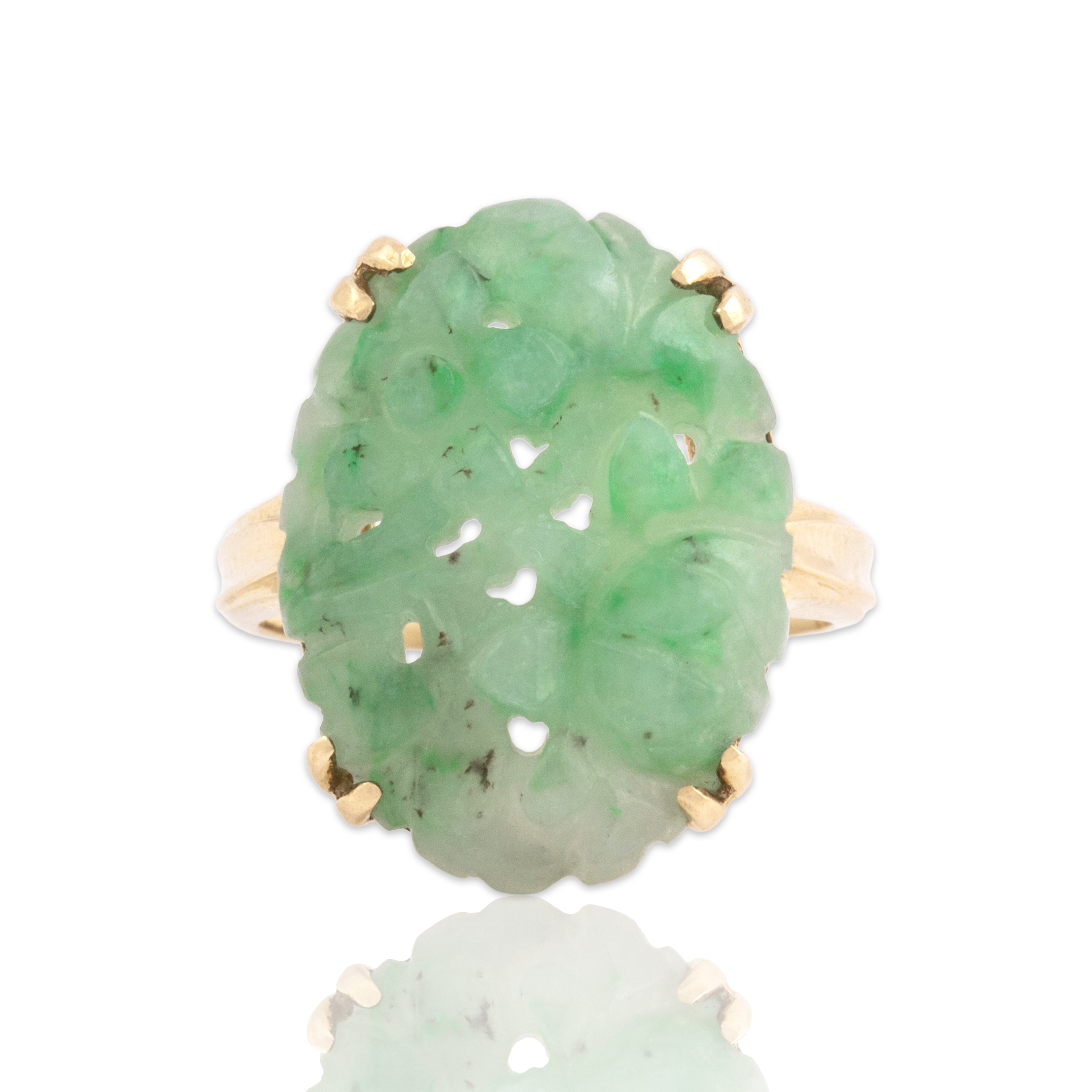 Vintage 10k Yellow Gold 8.09ct Jade Striking Carved Floral Ring - Close-up view