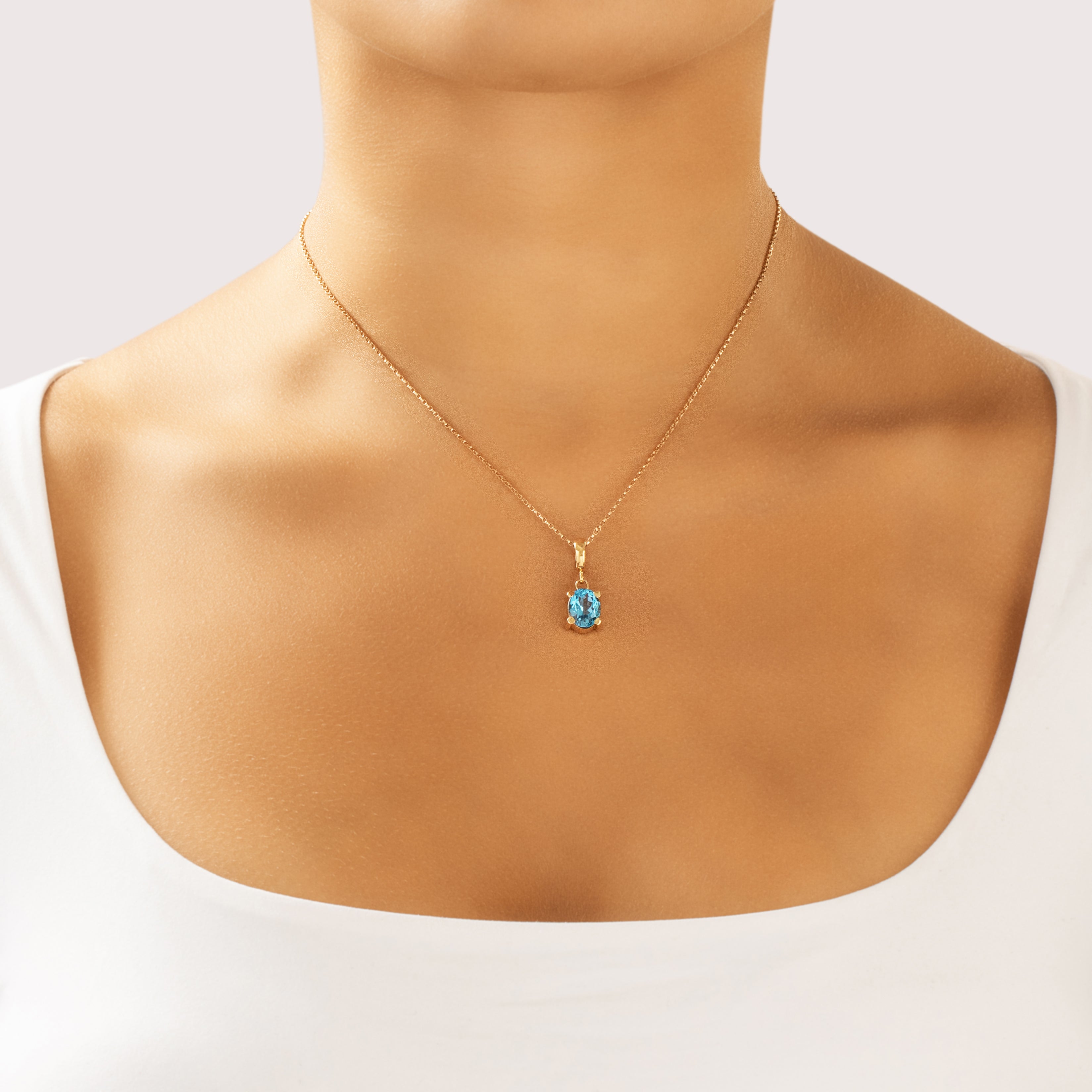 Vintage Italian 14k Yellow Gold 2.99ct Blue Topaz Striking Bright Pool Solitaire Pendant - On model view