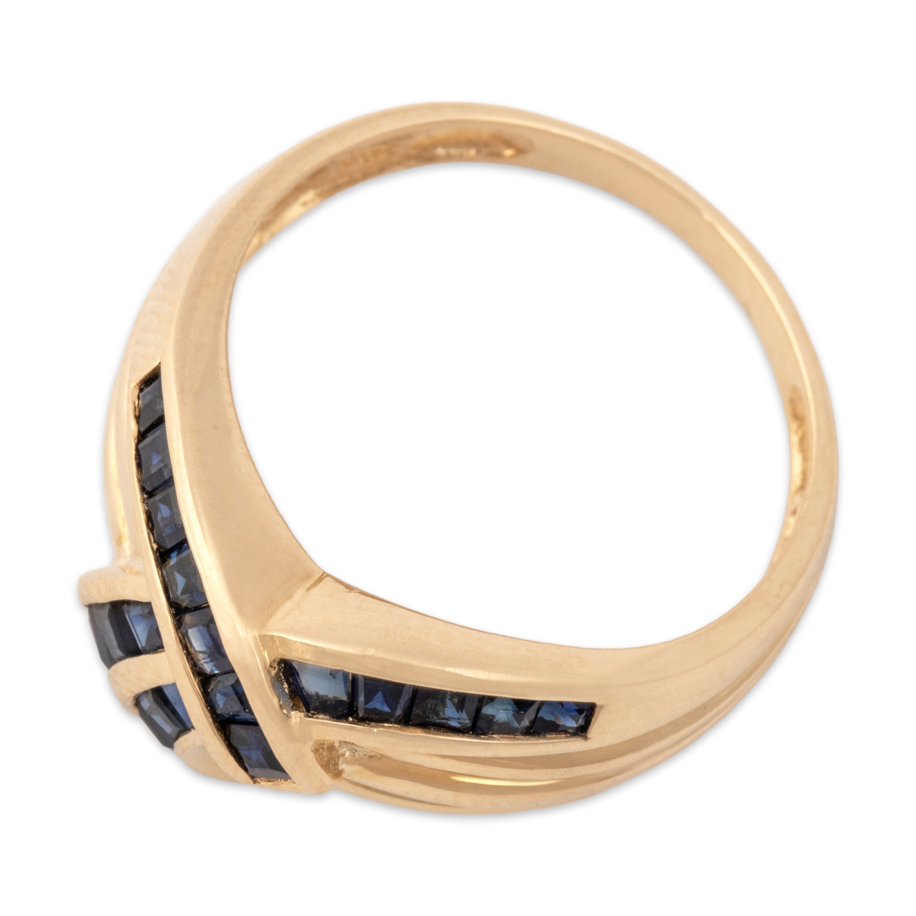 Vintage 14k Yellow Gold .58cttw Blue Sapphire Ribbed Ribbon Ring - Overall view