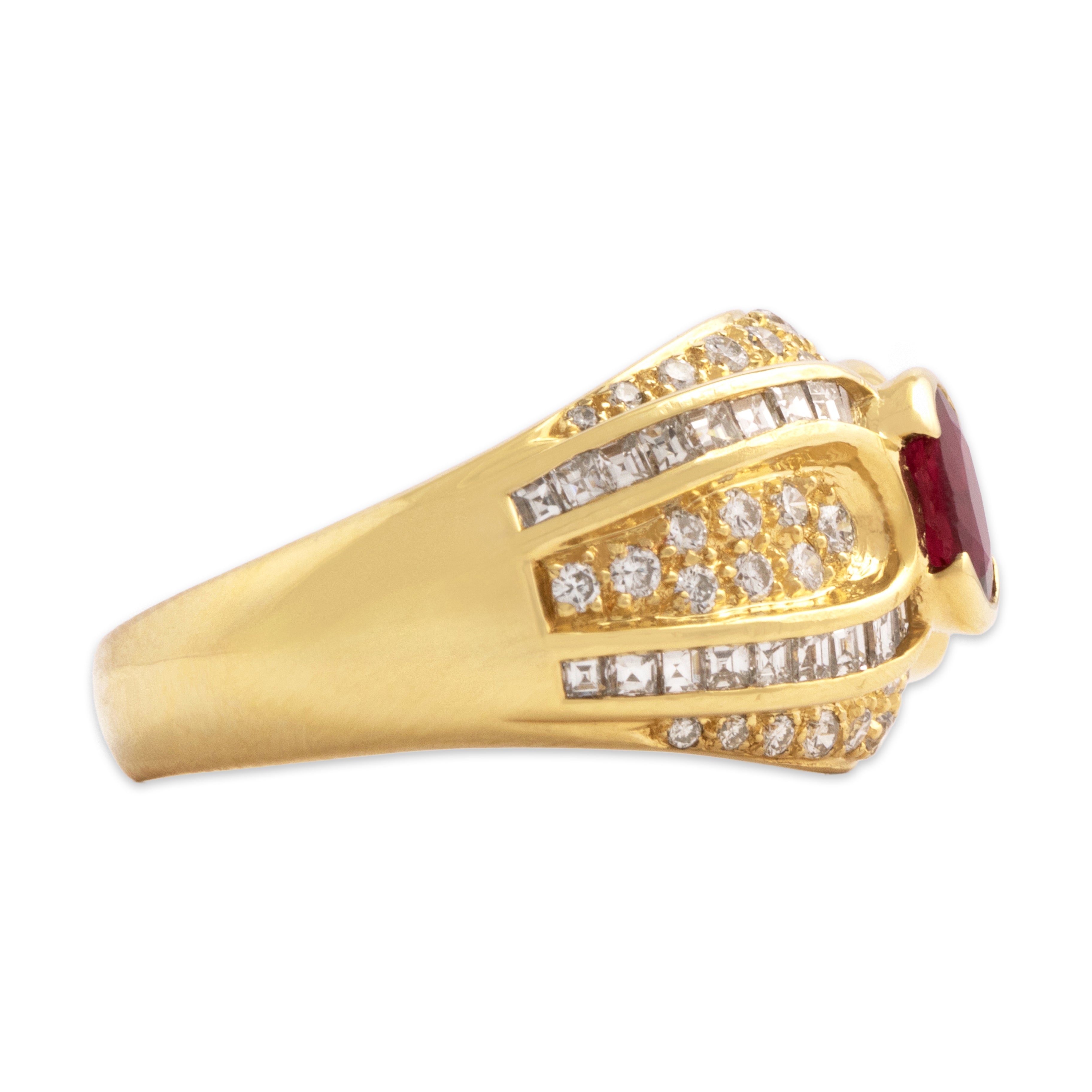 Vintage Heavy 18k Yellow Gold .87ct Ruby .84cttw Diamond Glittering Mixed-Cut Dome Ring - Side view