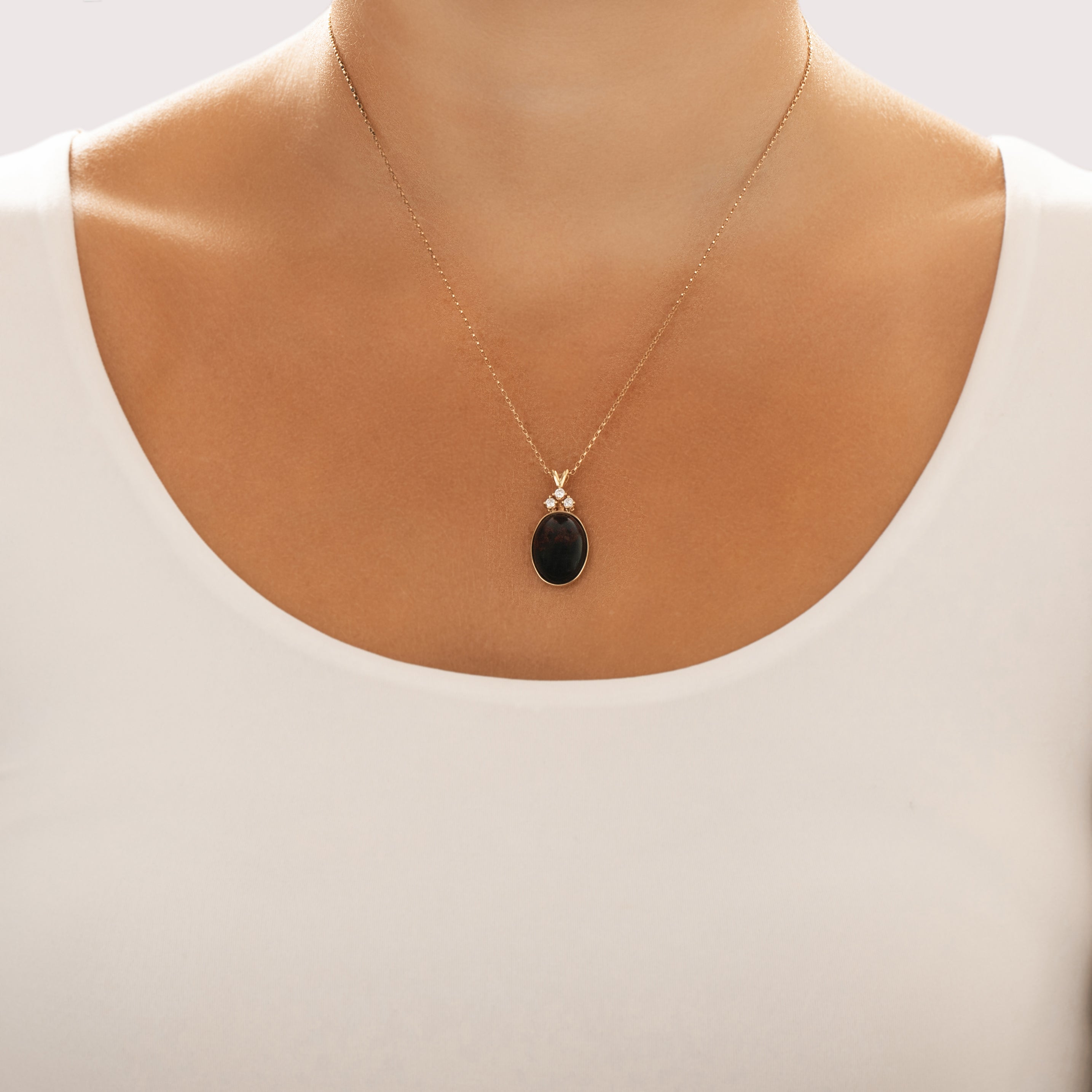 Vintage 14k Yellow Gold 8.78ct Bloodstone Diamond Stunning Cabochon Pendant