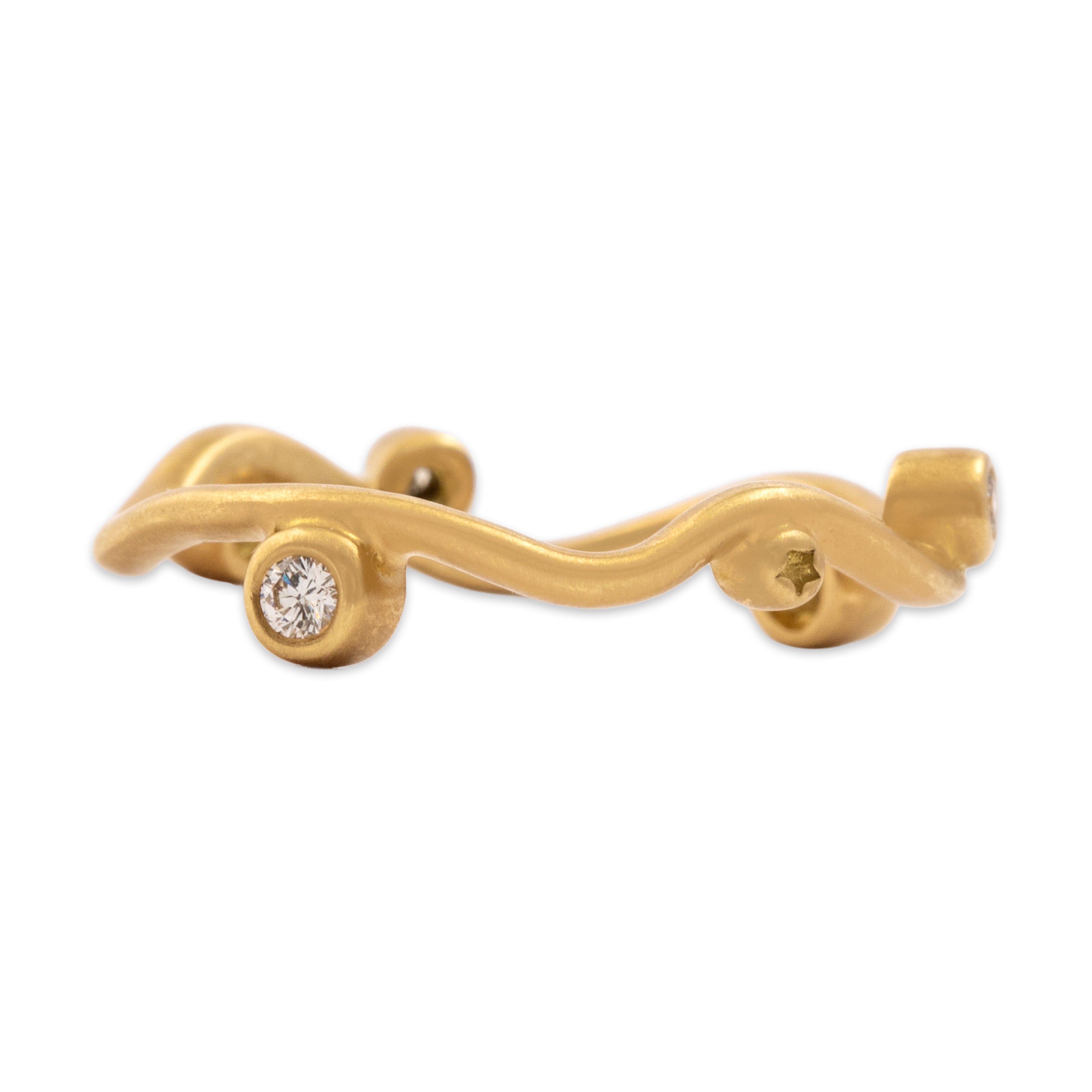 Estate 18k Yellow Gold Diamond Chic Brushed Wavy Bezel-Set Band Ring - detail view #1