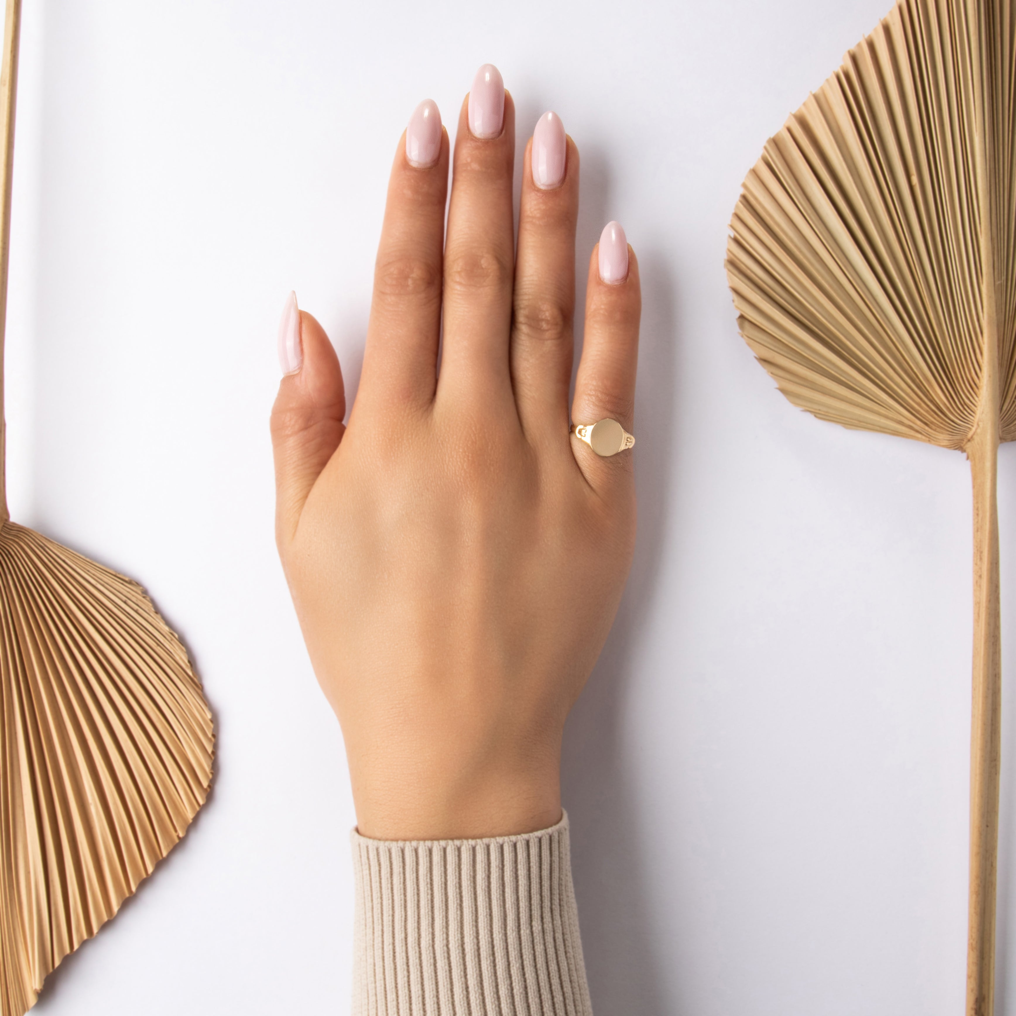 Vintage 10k Yellow Gold Gleaming Dainty Buckle Shoulder Signet Ring - On model view