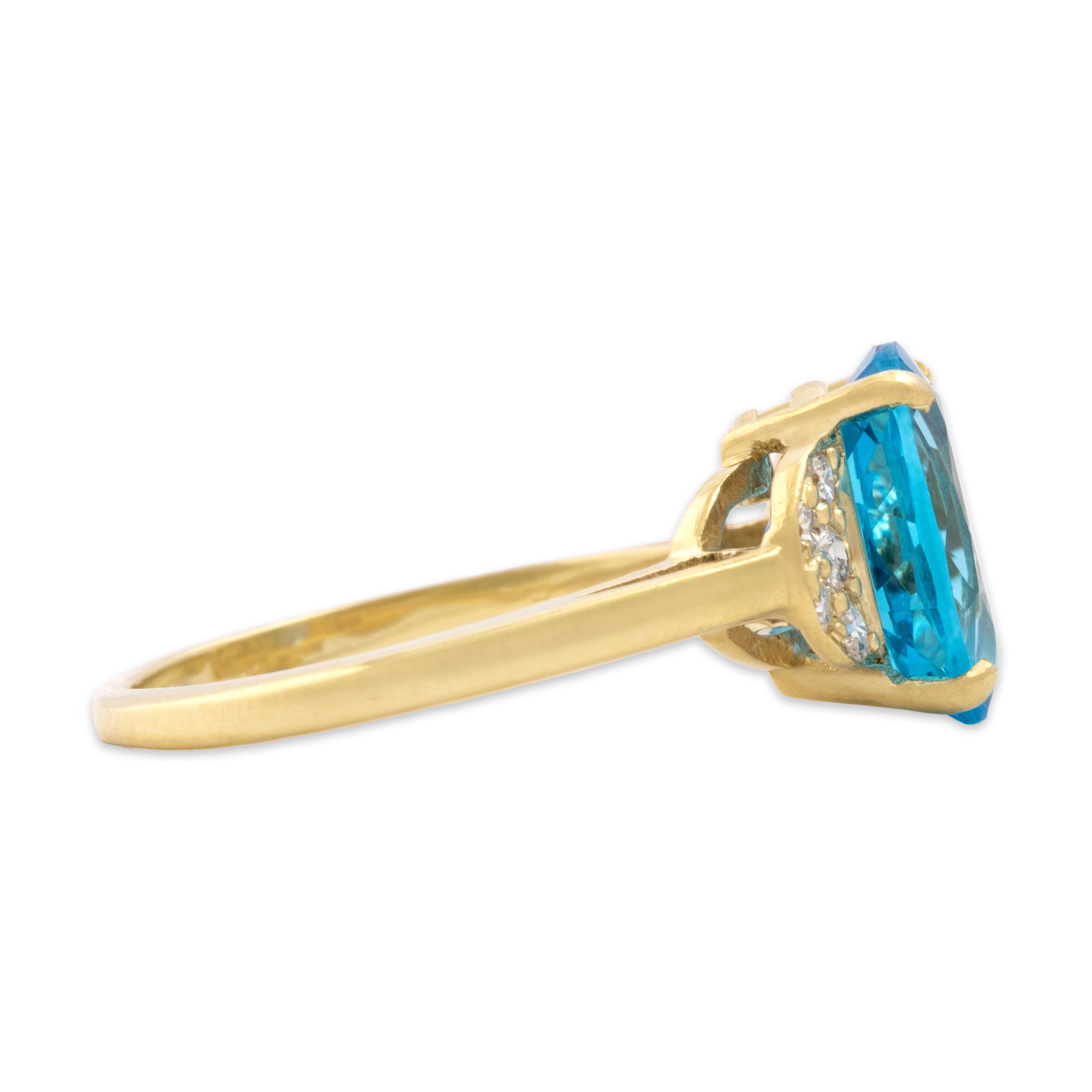 Vintage 18k Yellow Gold 3.1ct Blue Topaz Diamond Bright Adorned Oval Ring - Side view