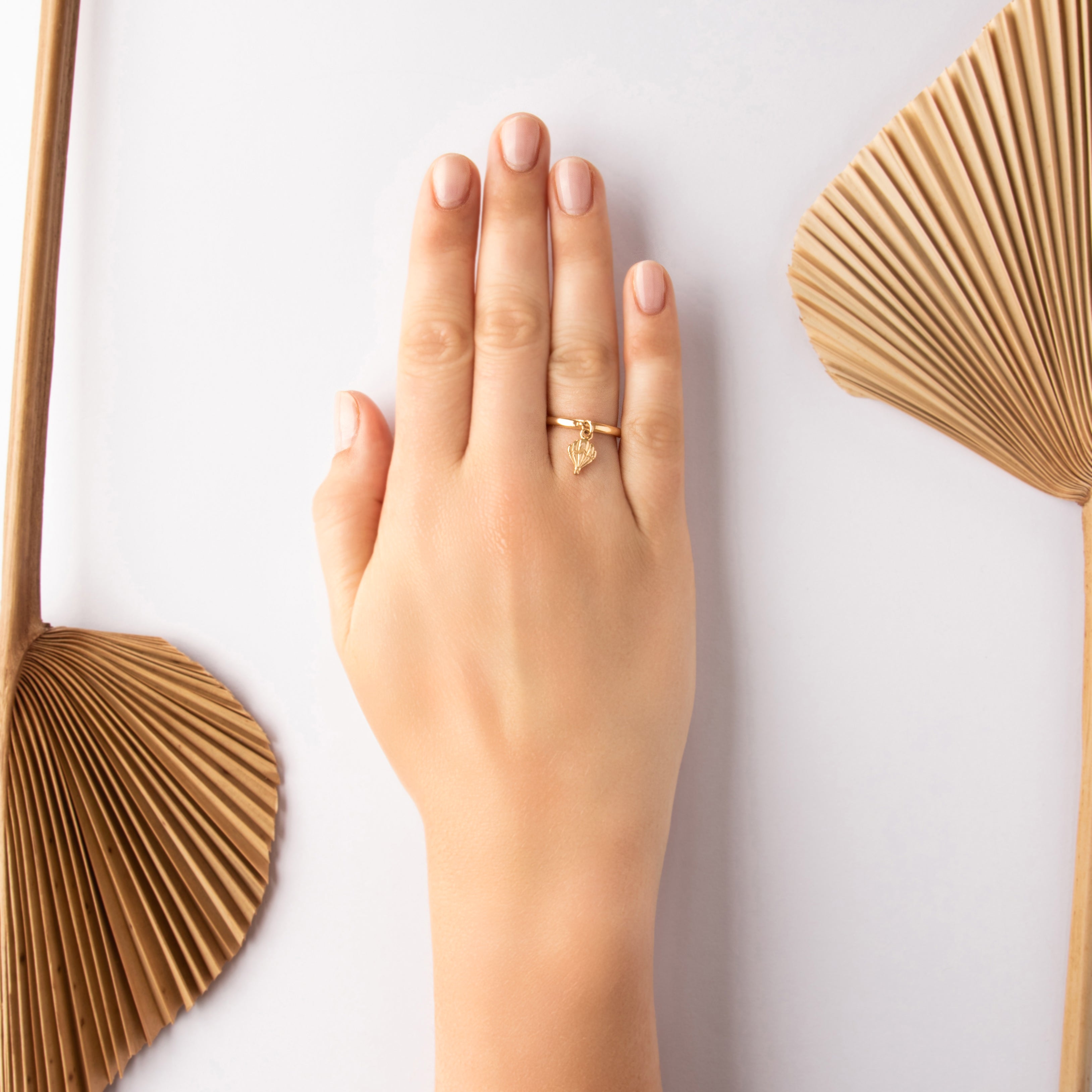 Vintage 14k Yellow Gold Hot Air Balloon Dangle Charm Ring - On model view