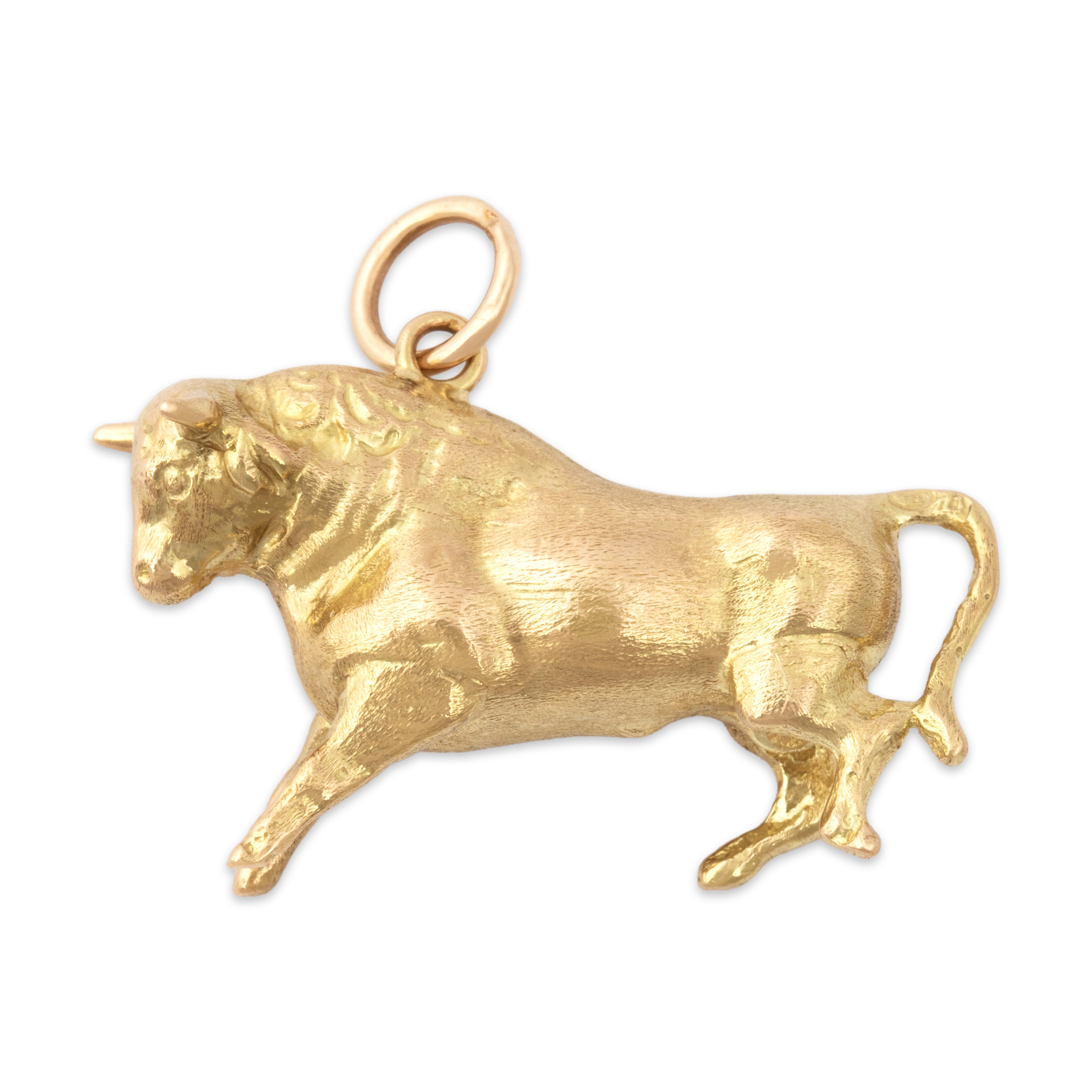 Vintage 18k Yellow Gold Dimensional Charging Bull Charm / Pendant - Side view